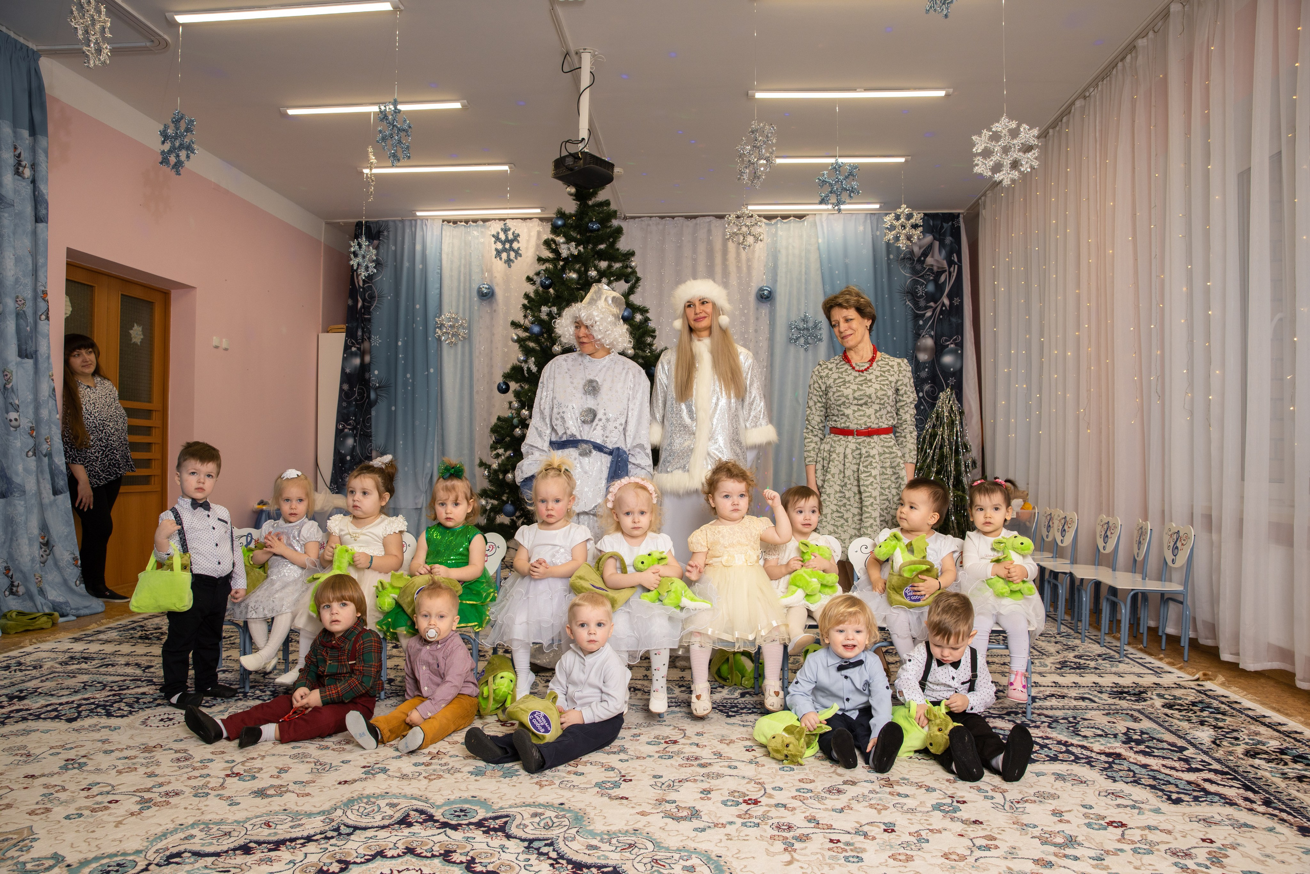 Новогодний утренник Успех. Фотограф в Железнодорожном и Балашихе