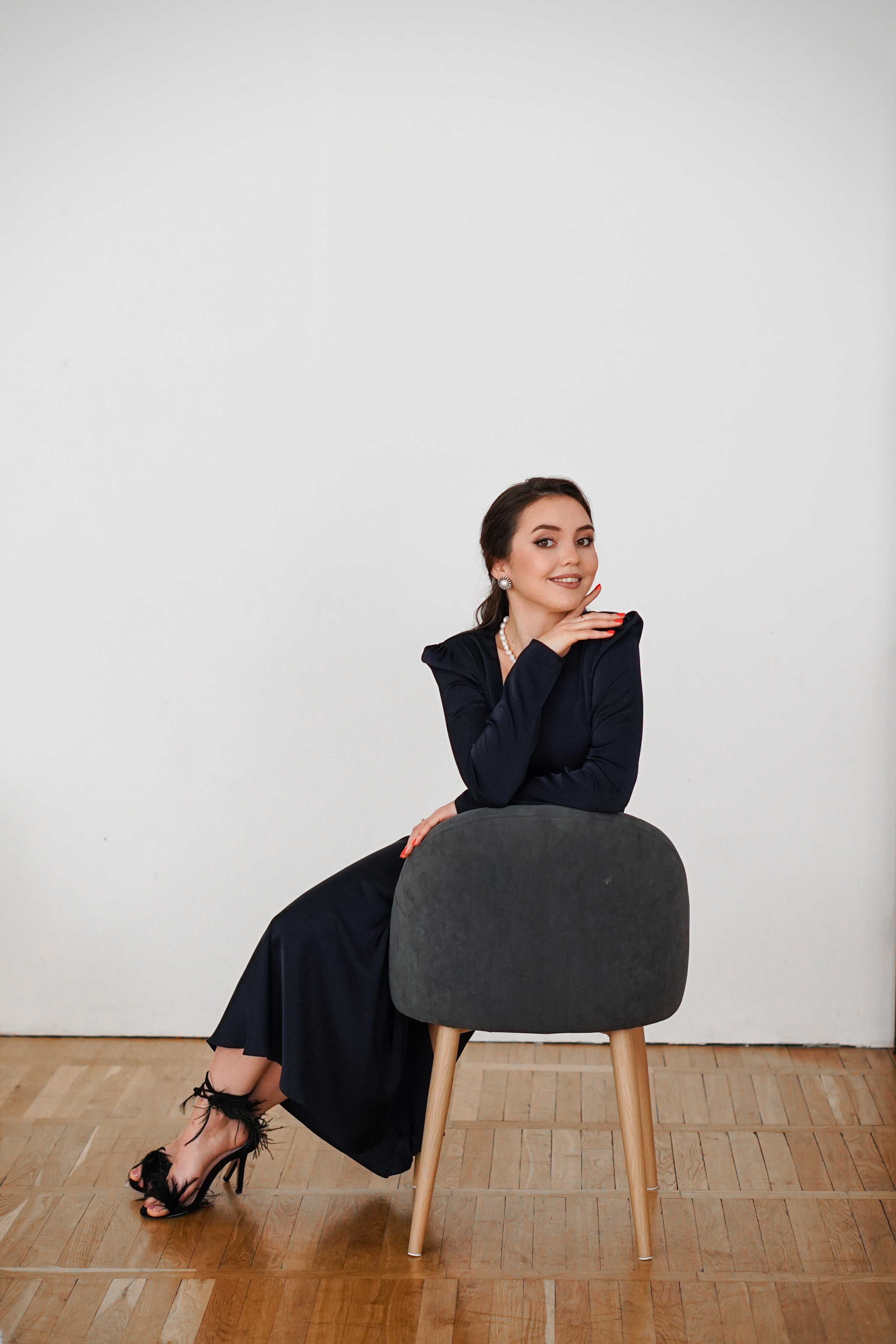 Контент съемка для эксперта по недвижимости Ксении. Контент фотограф Санкт-Петербург Богодухова Лариса