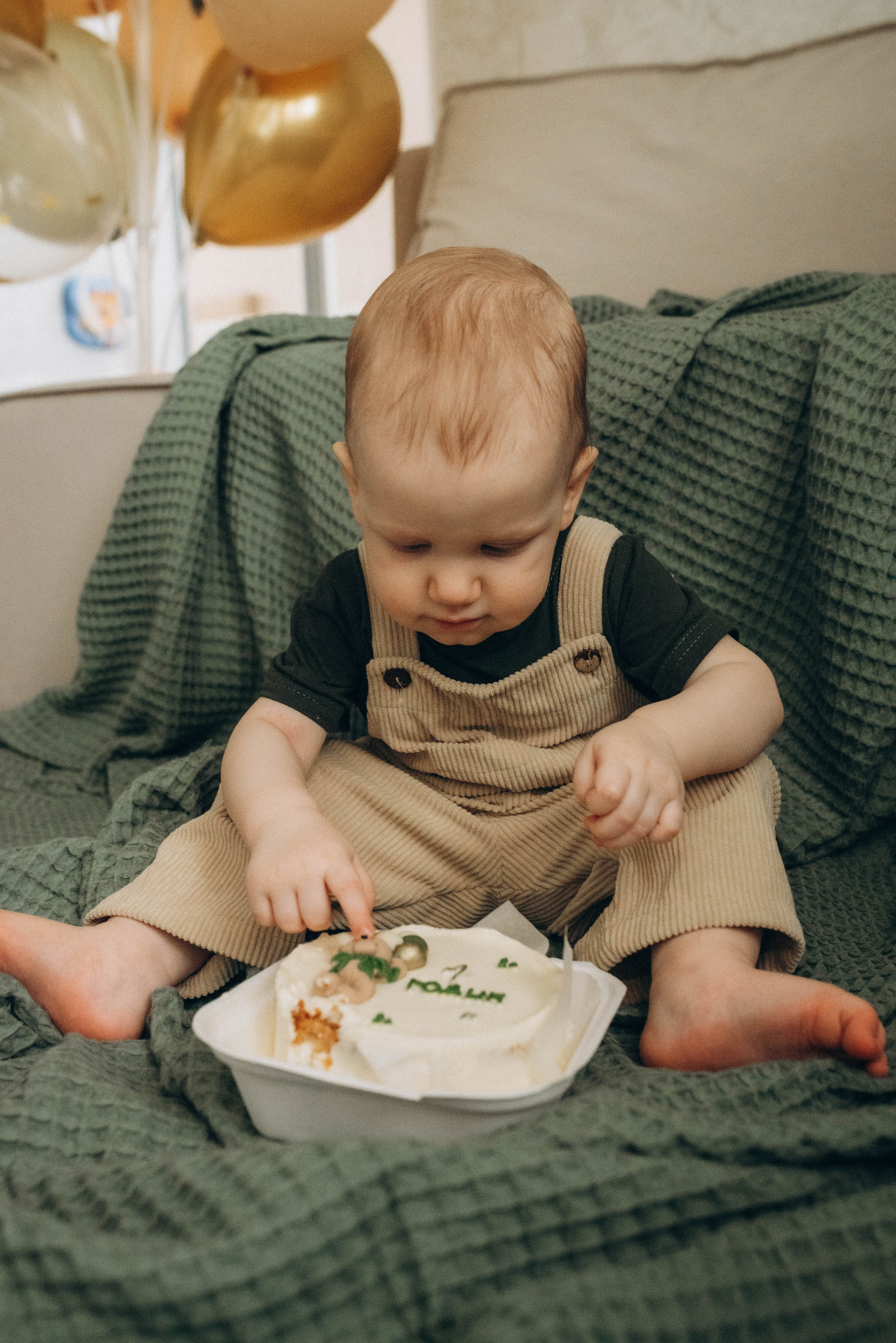 Семейная фотосессия ко дню рождения малыша. Семейный фотограф в Железнодорожном Масаева Елена