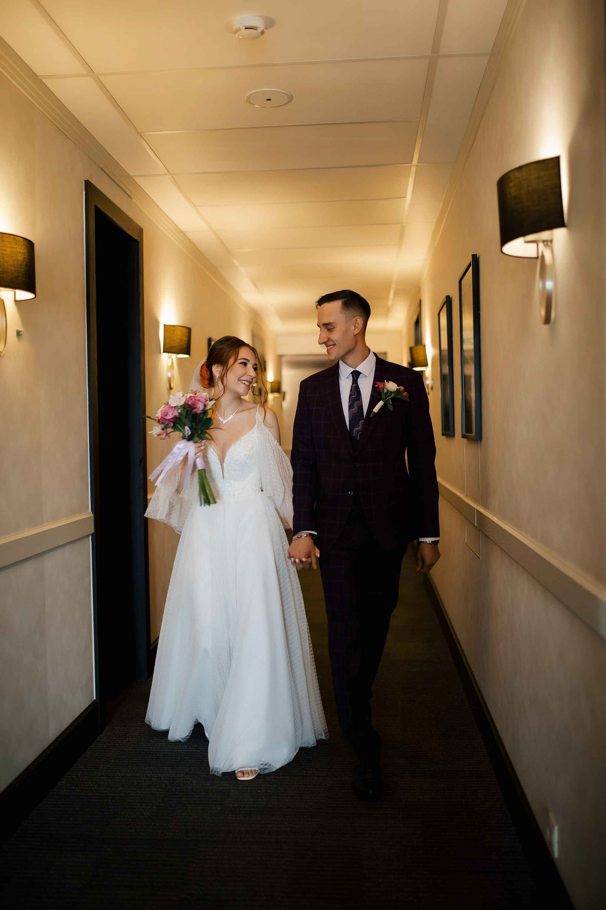 Ксения и Максим. Сборы Sopka. Прогулка по городу. Свадебный фотограф в Хабаровске