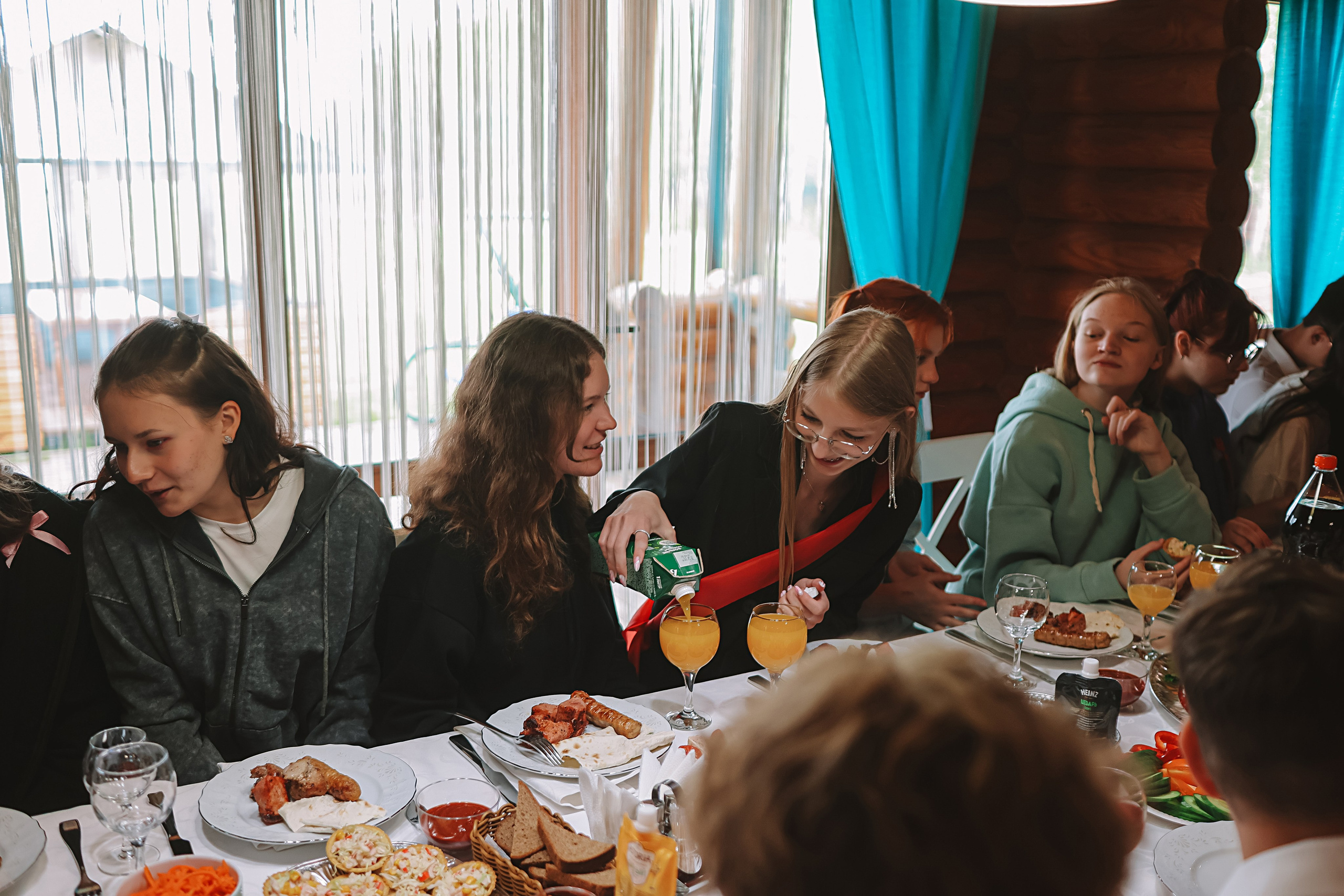 Последний звонок. Семейный фотограф Тюмень, фотограф на роды Салмина Мария