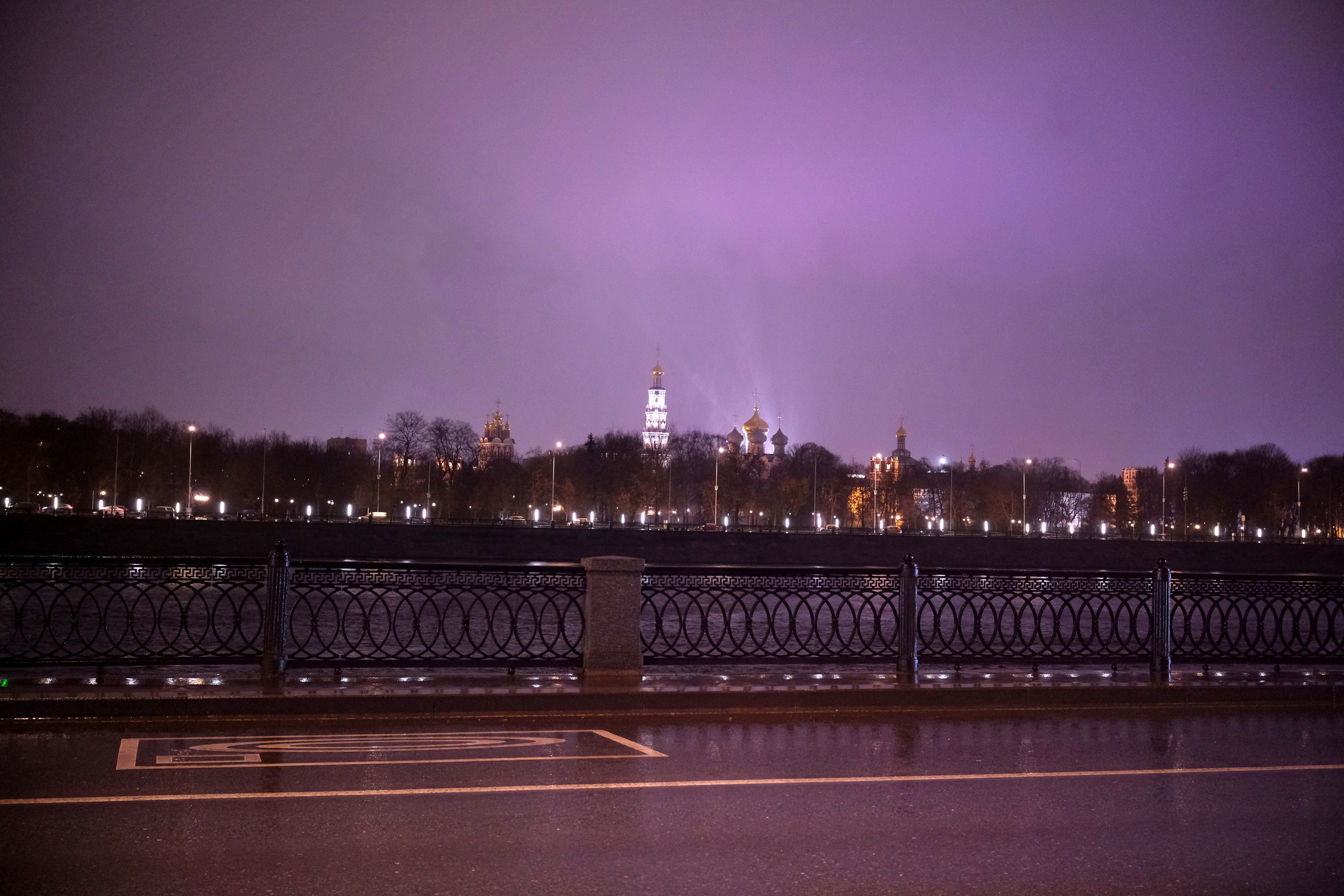 Улица, люди, жизнь…