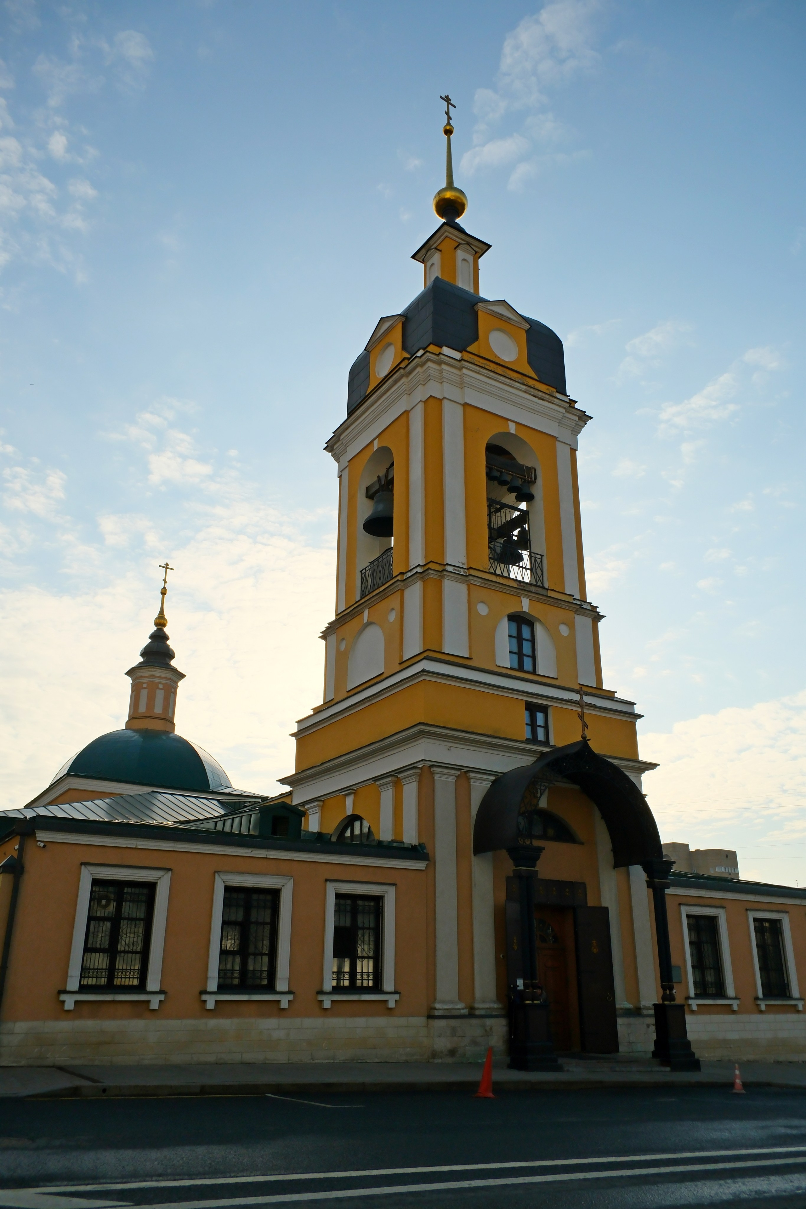 Улица, люди, жизнь…