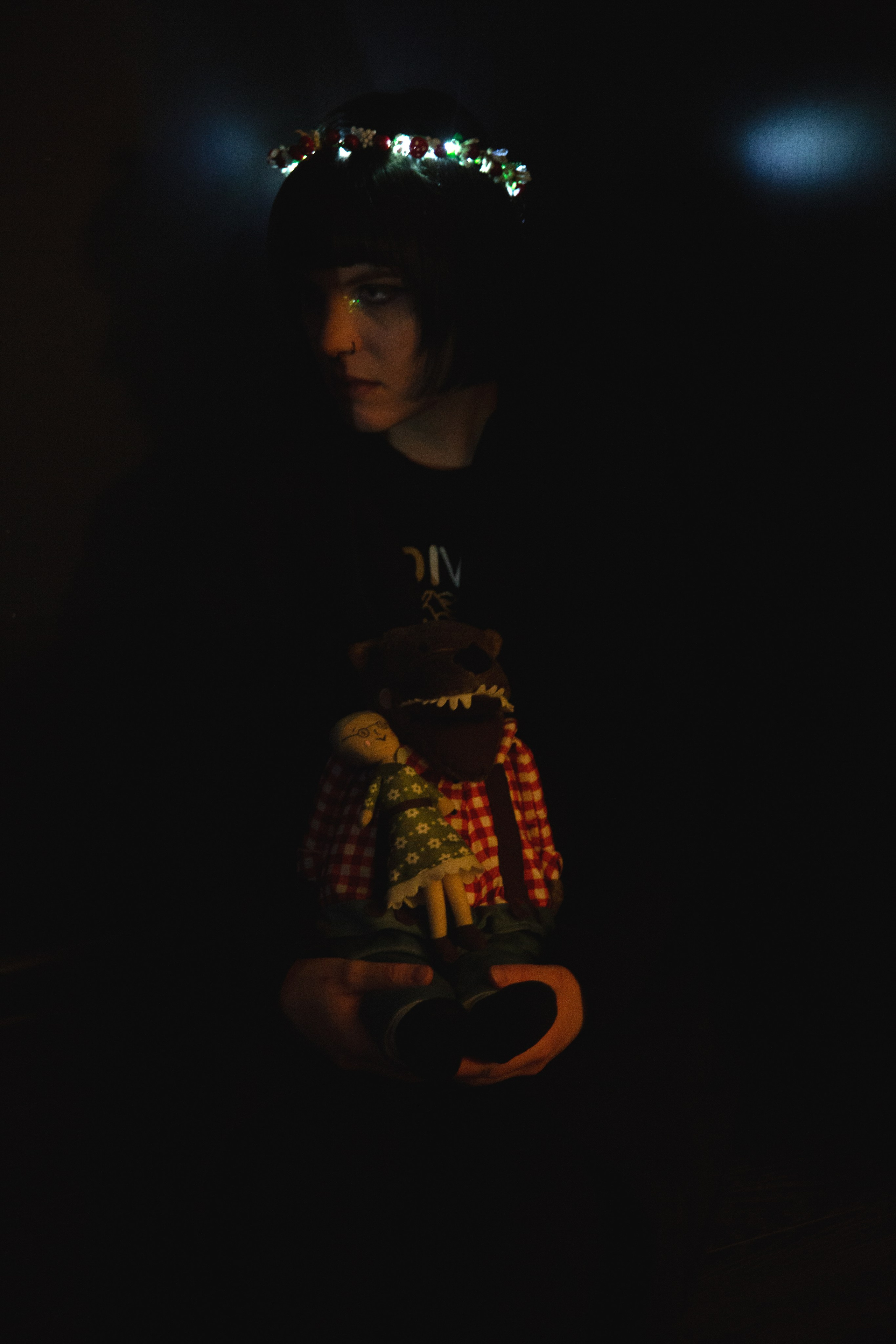 WOMEN. Neumann’s moon