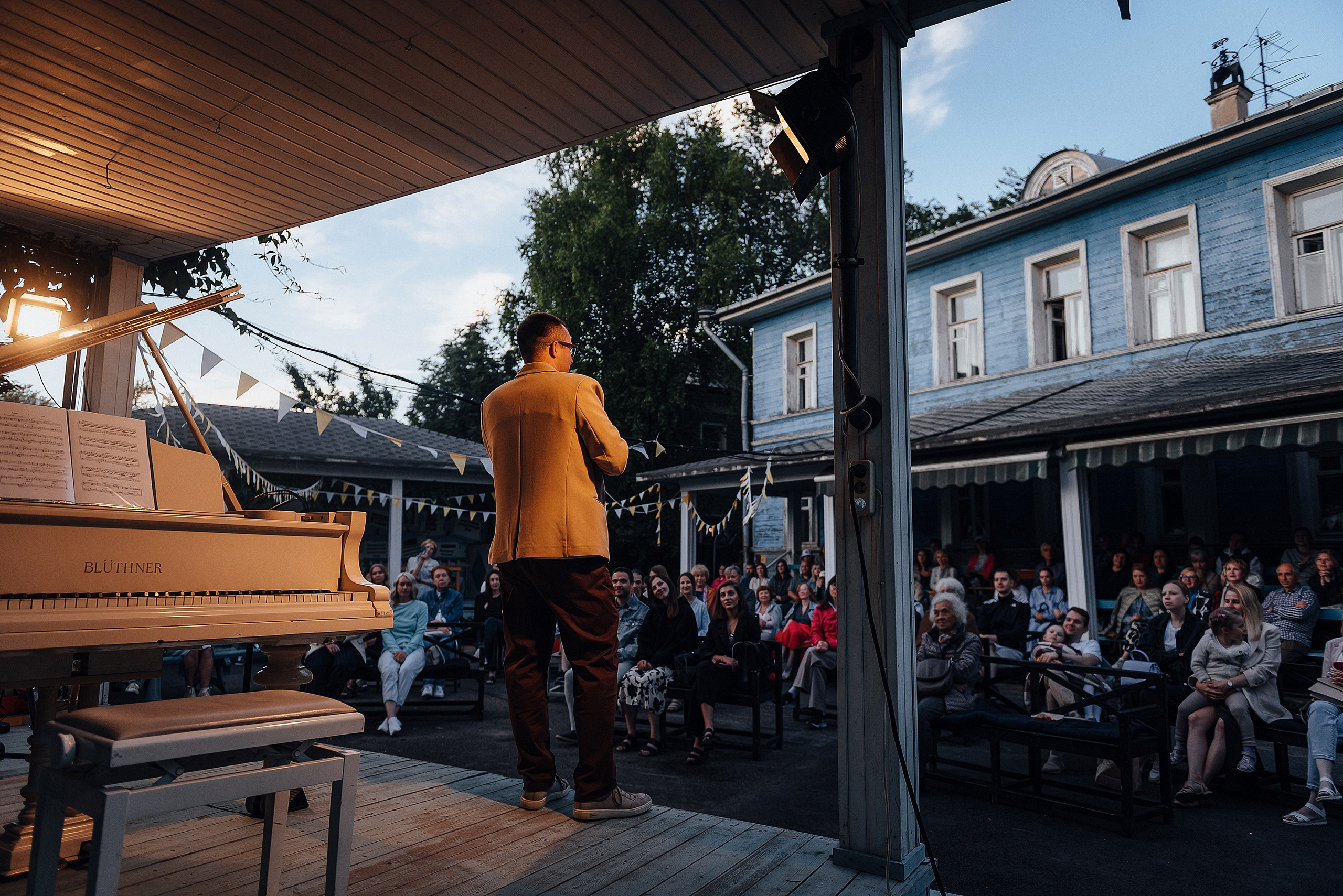 09.07.2023 | VOICES. Концерт Анатолия Дзюбы в Доме Актера. Главная