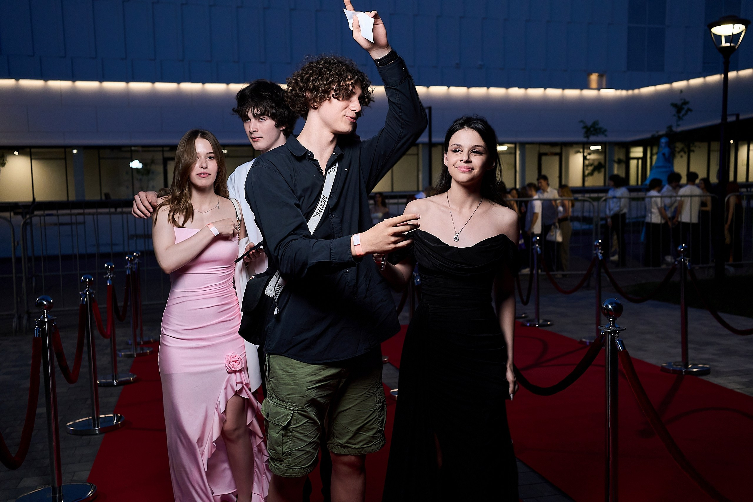 Выпускной 2024 концертный зал Академия ВТБ. Фотограф и Видеограф в Москве. Олег Корушев