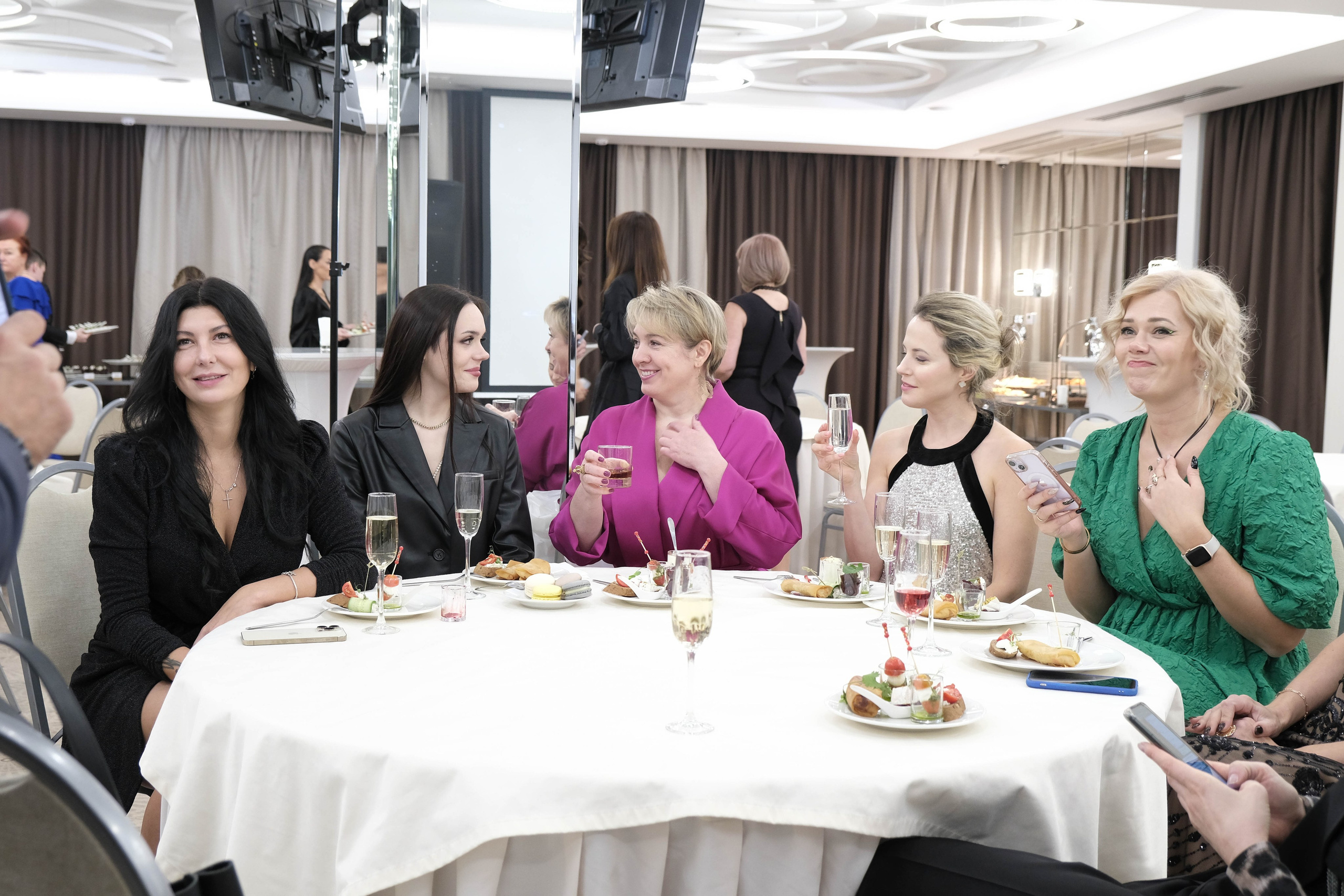 Wom_en_club. Портретный и репортажный фотограф в Новосибирске Гаврилов Антон