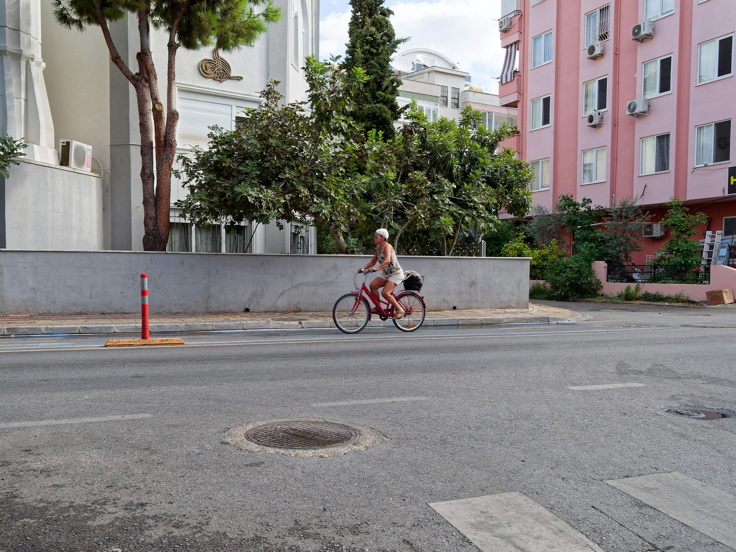 Алания 2025, город, стрит-фото. Избранные фотографии