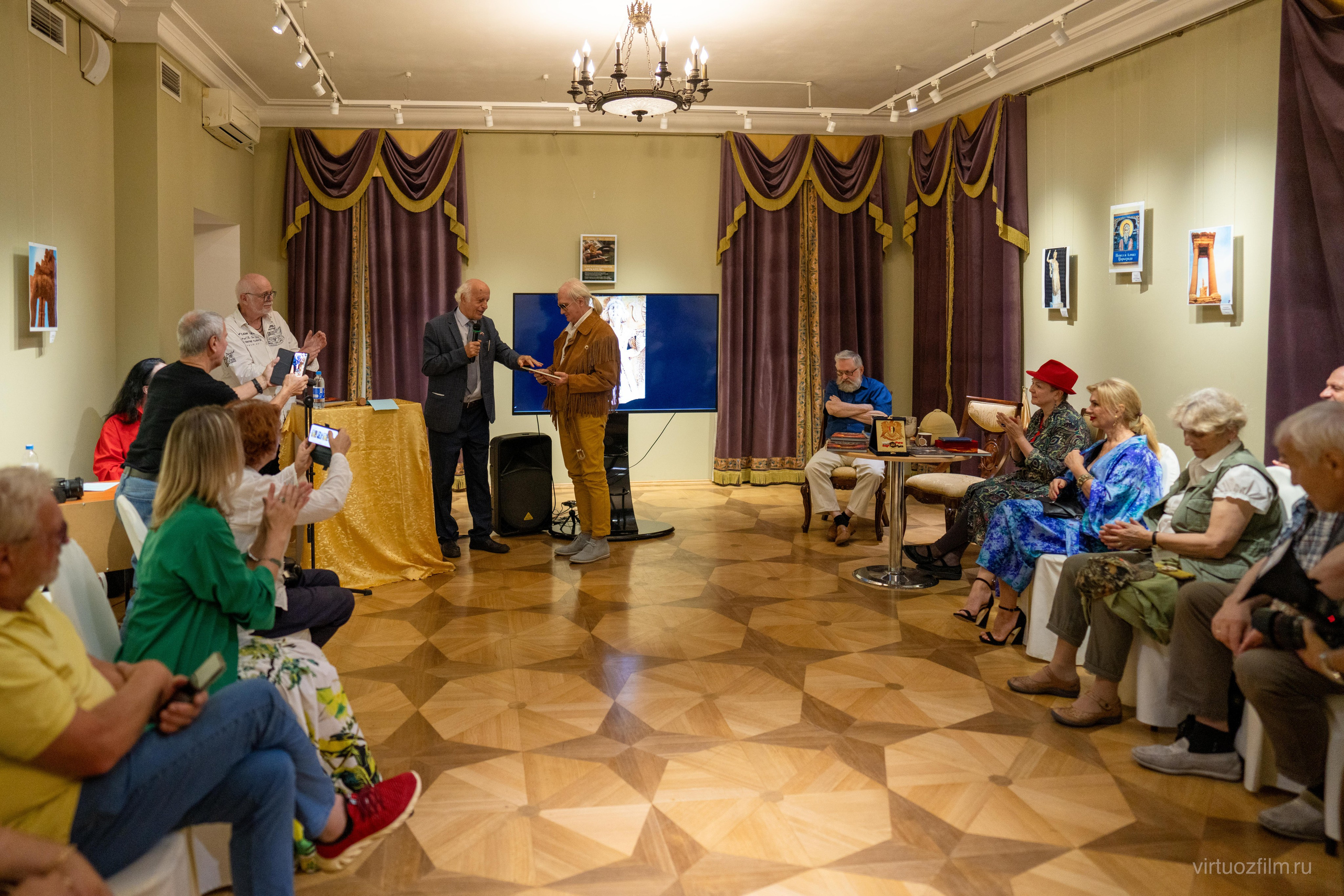 Встреча с писателем и путешественником Андрэ Ролланом