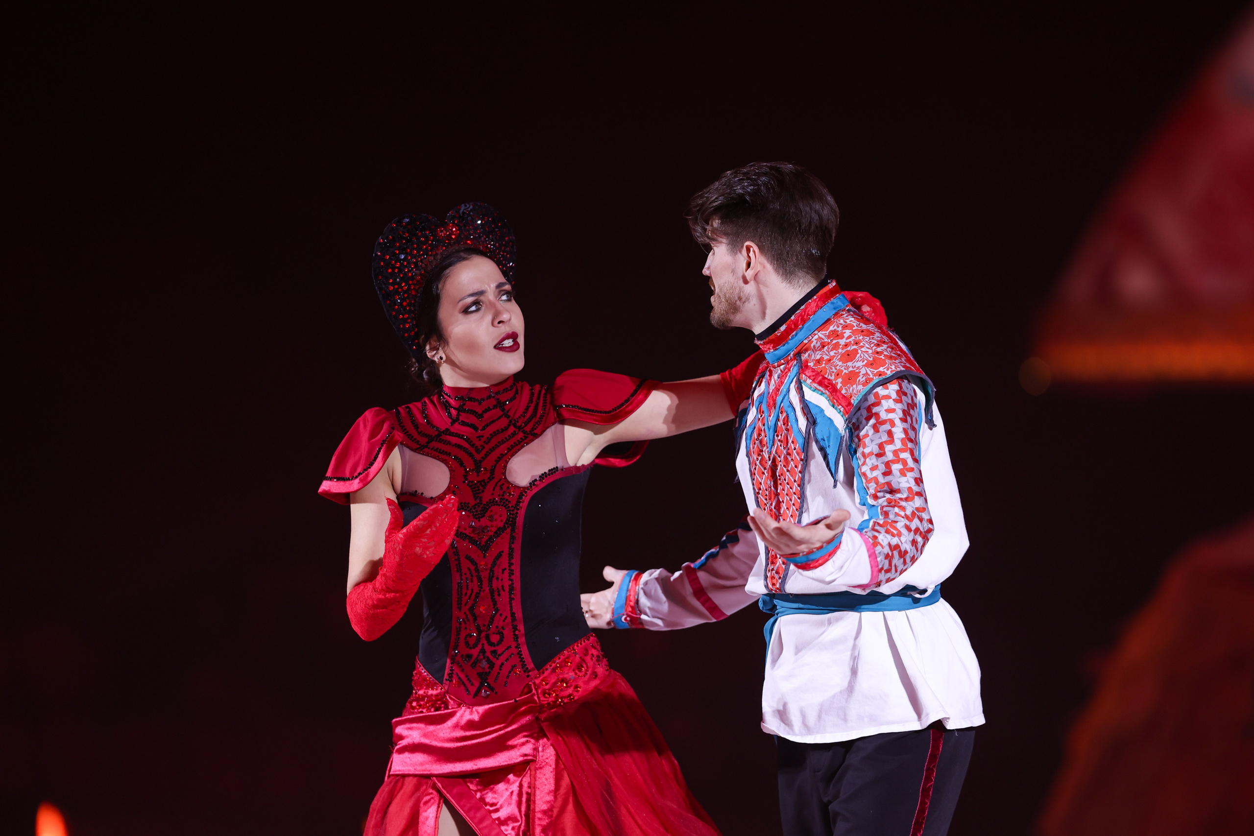 «Вечера на хуторе» ледовое шоу 25.12.2025. Спортивный и репортажный фотограф Антон Тереханов