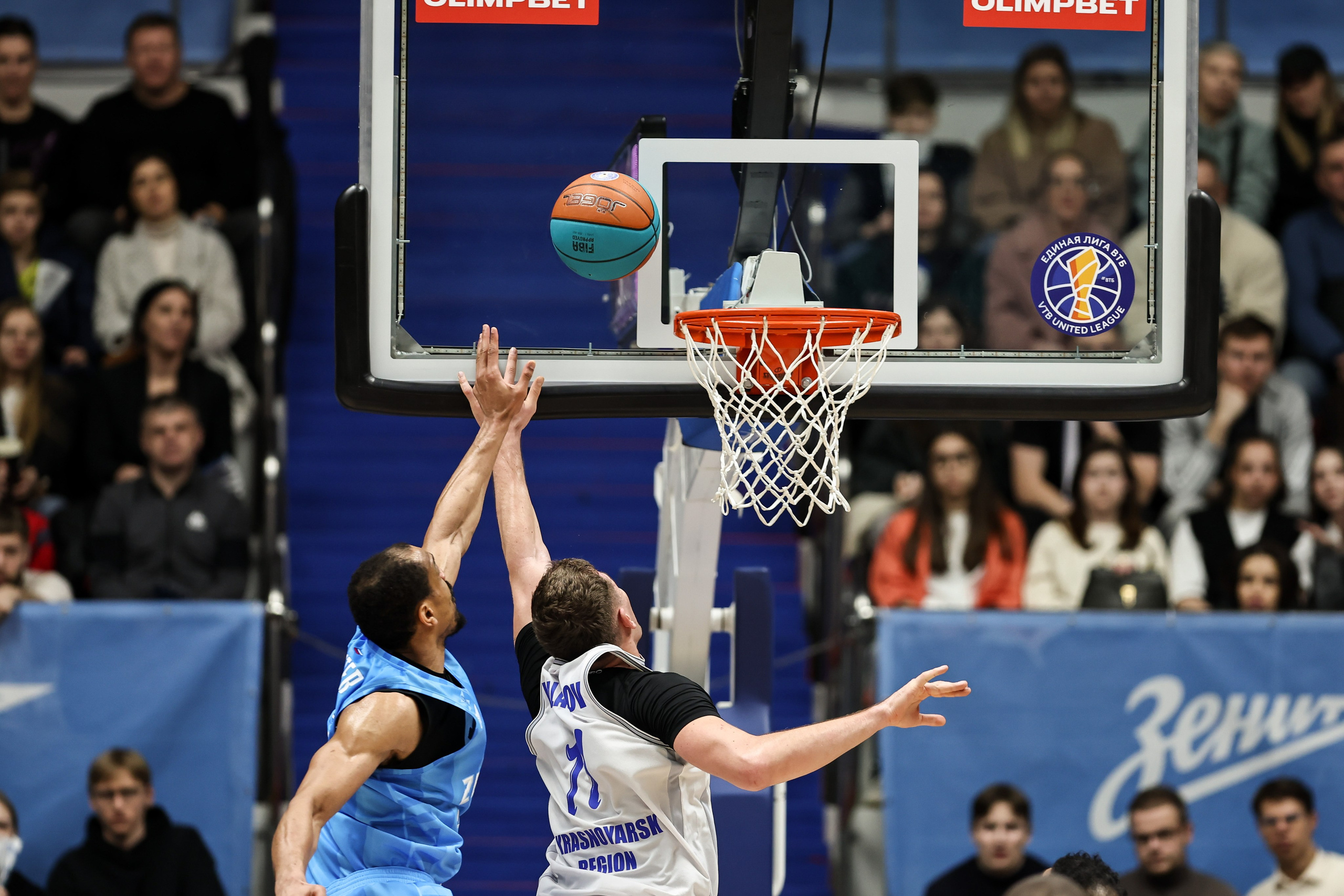 Зенит-Енисей 10.03.2024. Спортивный и репортажный фотограф Антон Тереханов