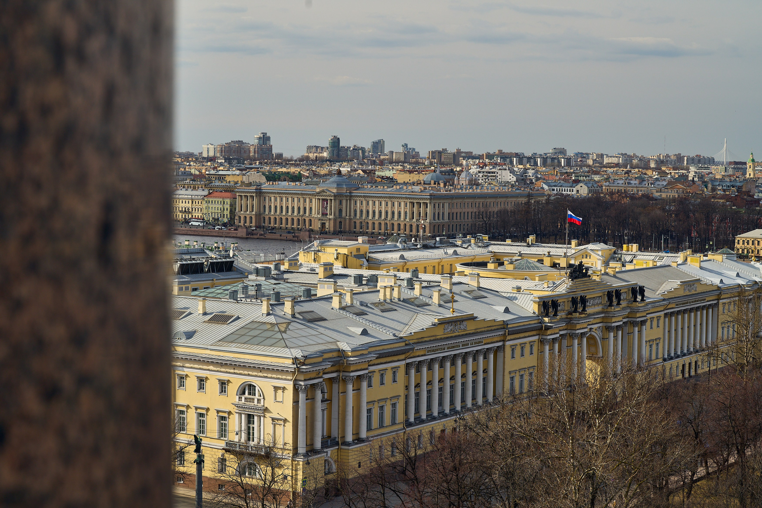 Колоннада Исаакиевского собора