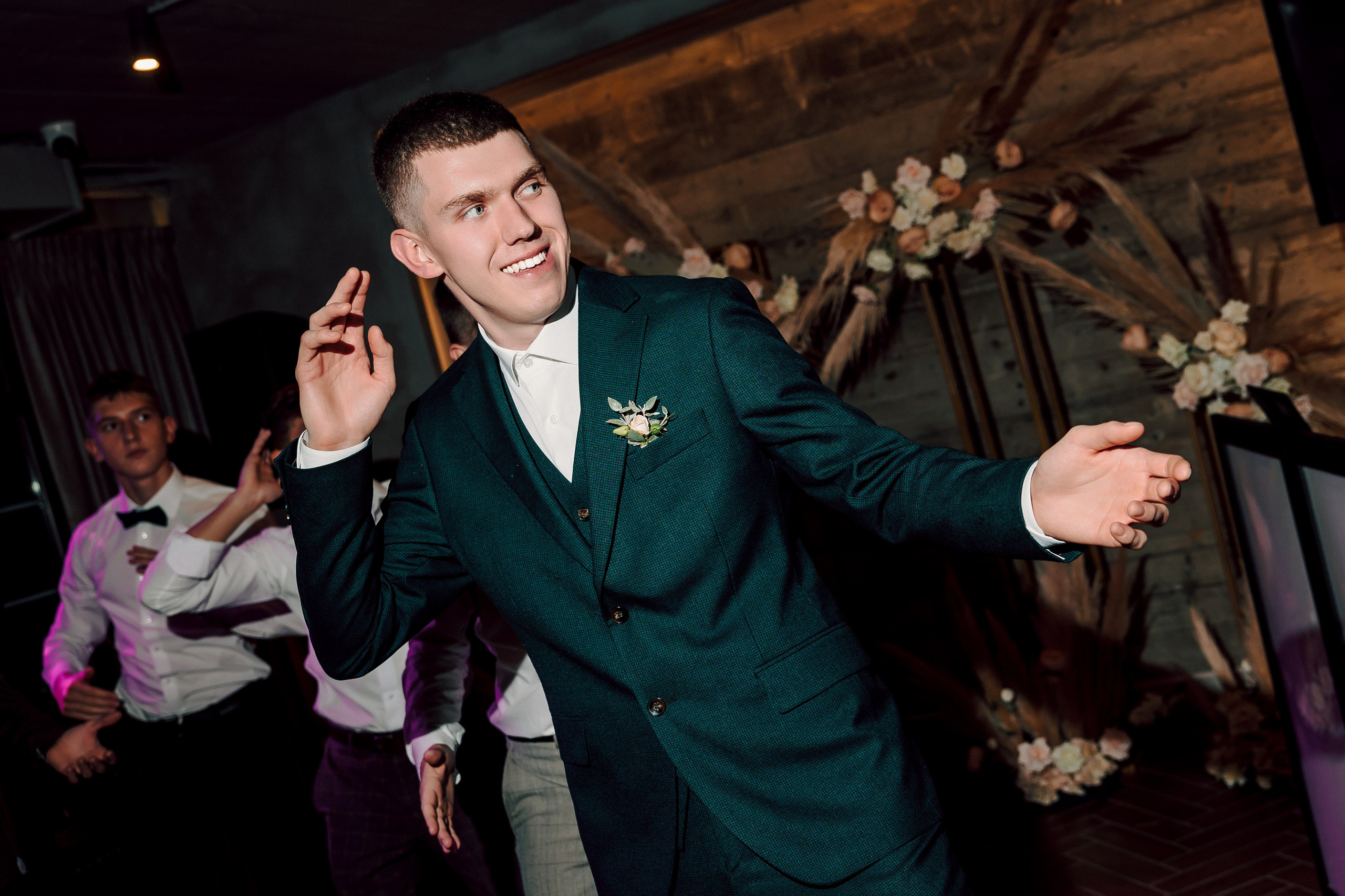 Свадебный день — Глеб и Дарья. Лёшка Варзегов — фотограф