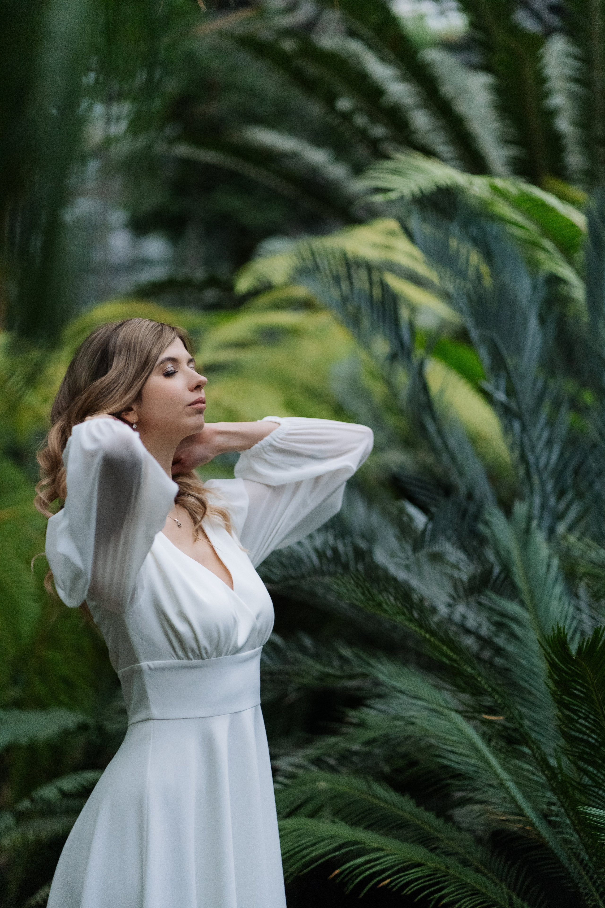 Свадебная фотосессия в оранжерее, Москва. Свадебный фотограф в Москве Анна Полушина