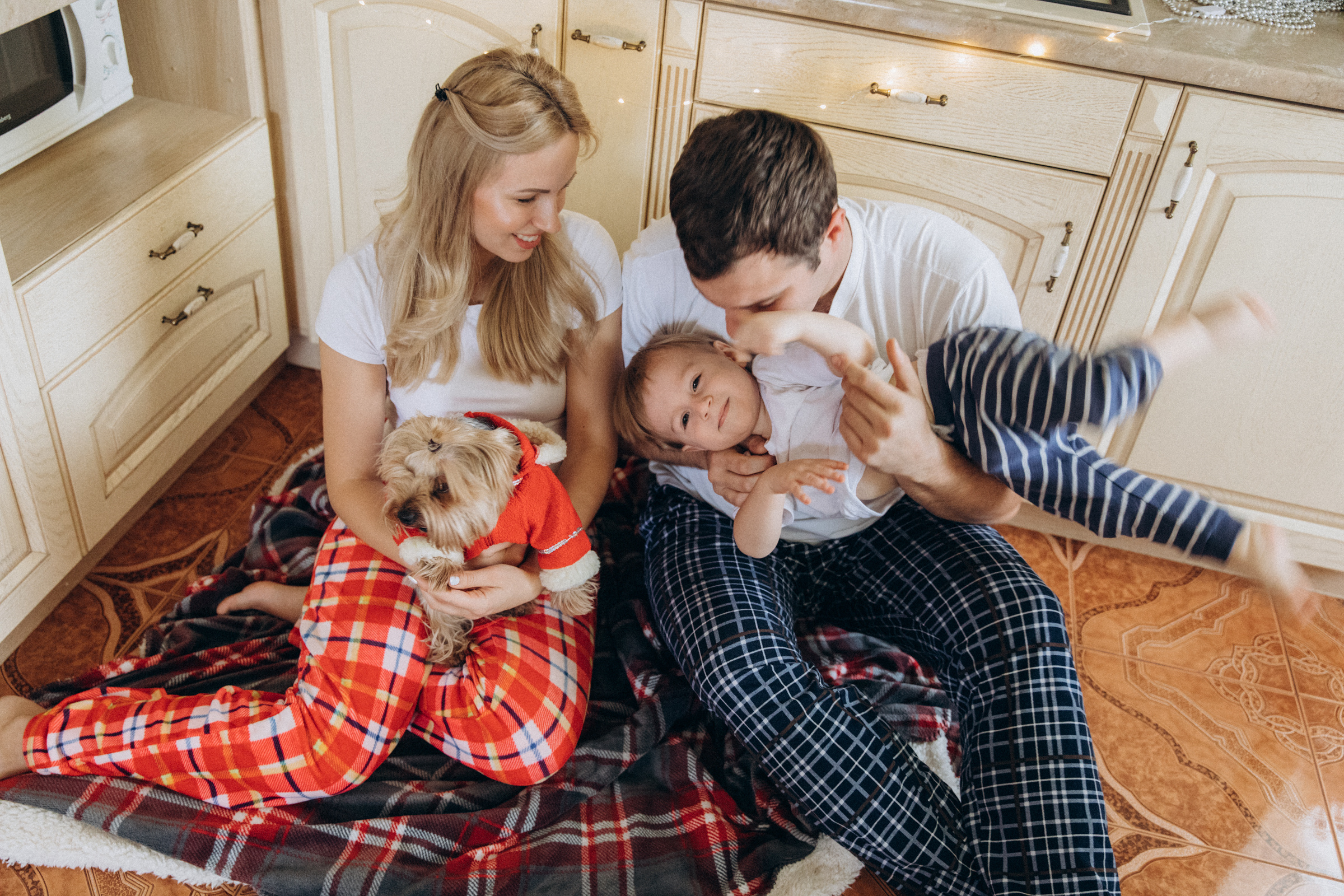 Новый год, Даня, мама Оля, папа Миша. Семейный фотограф Оля Гладченко