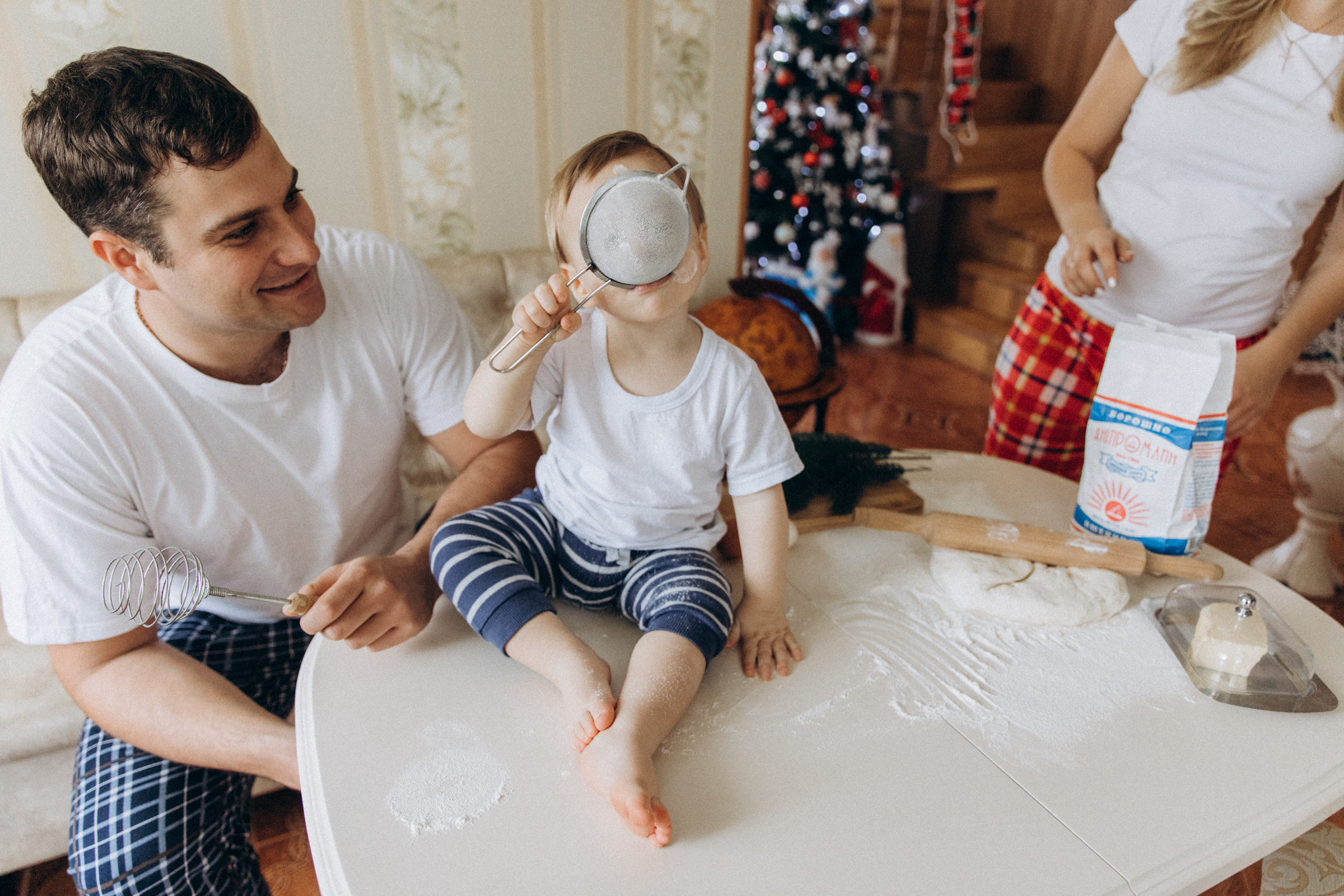 Новый год, Даня, мама Оля, папа Миша. Семейный фотограф Оля Гладченко