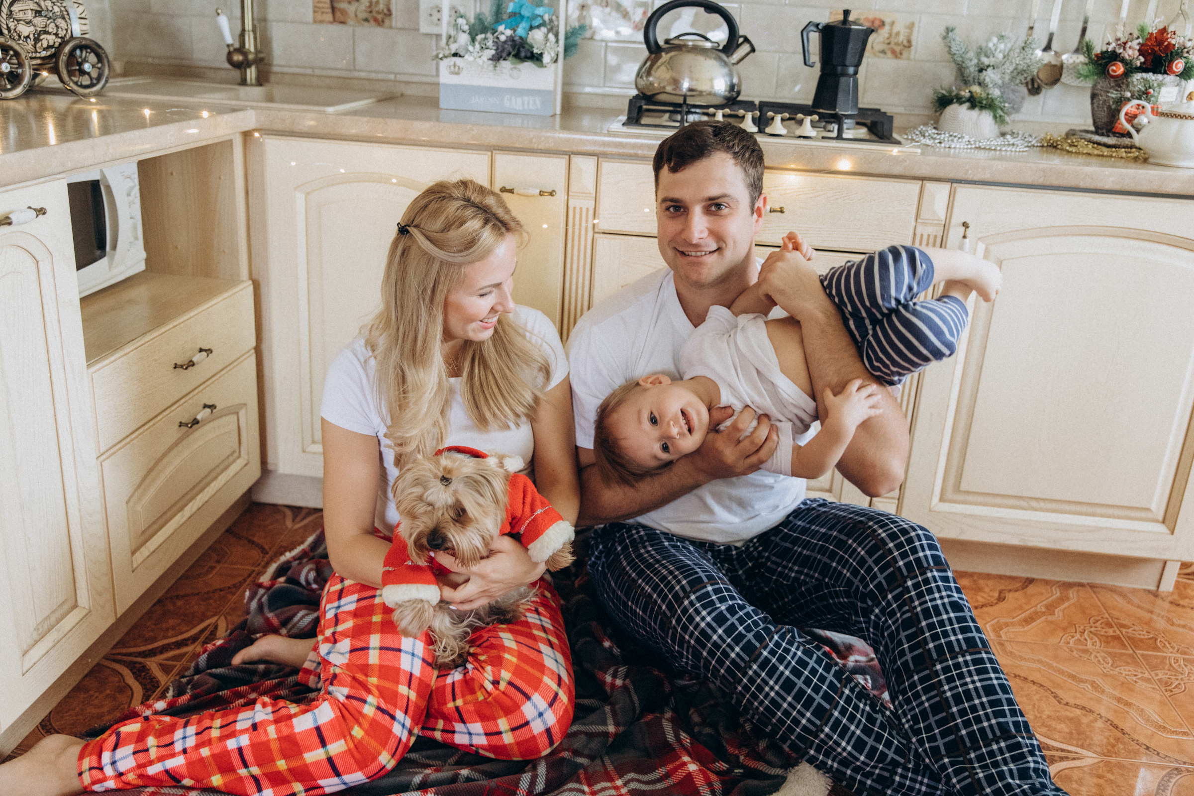 Новый год, Даня, мама Оля, папа Миша. Семейный фотограф Оля Гладченко