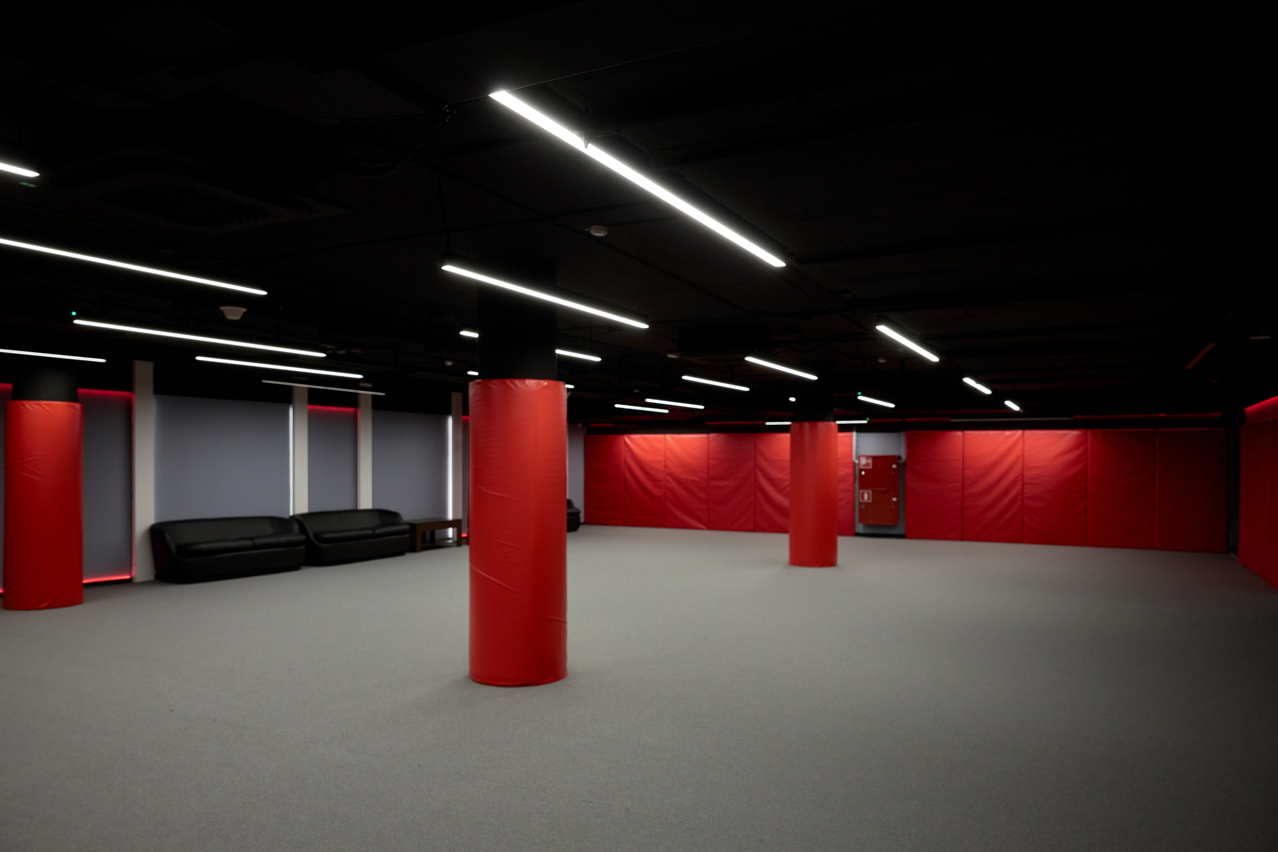 Маяк Арена, Екатеринбург. Предметный и репортажный фотограф Алексей Кротов