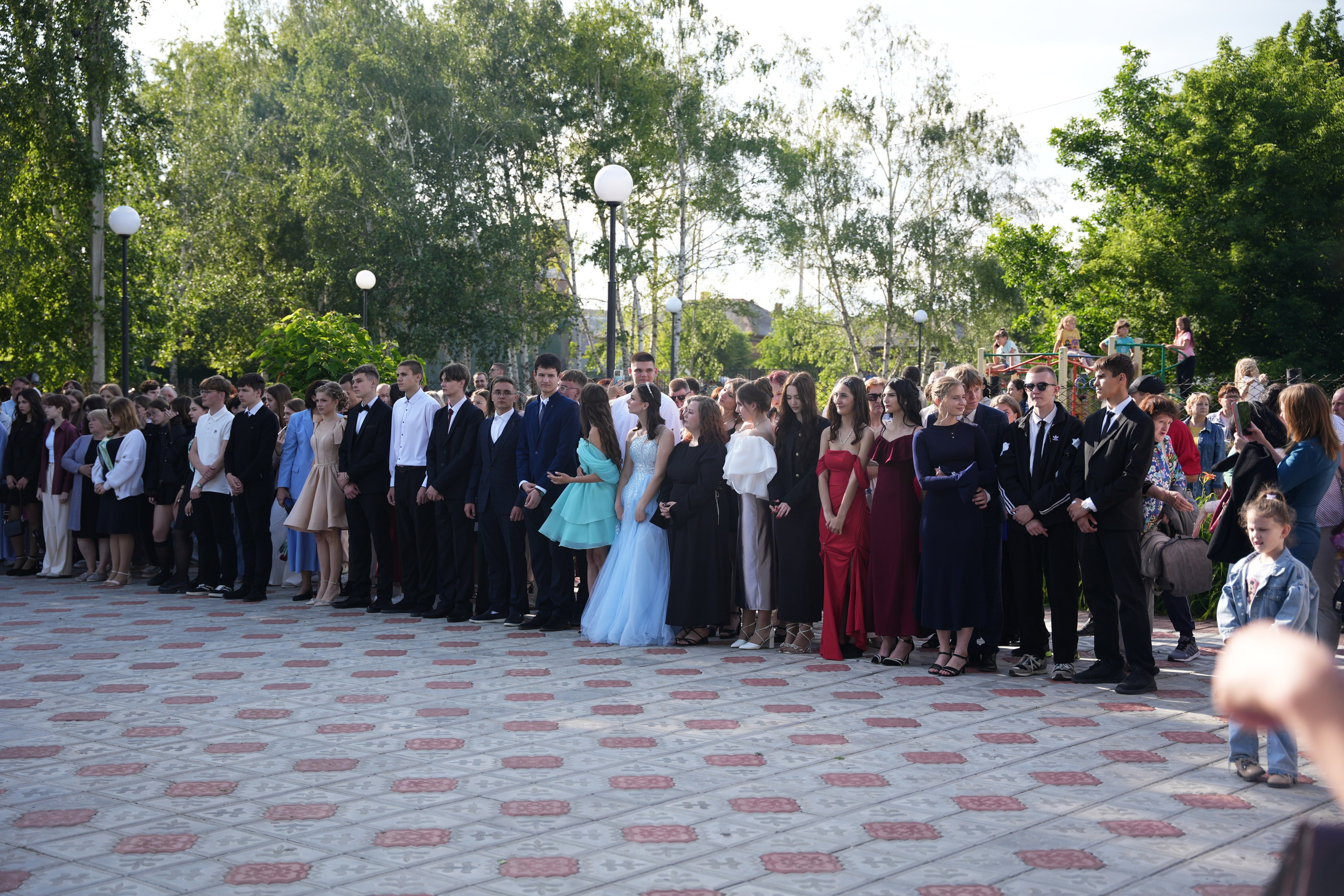 Выпускной в парке. Ольга Плаксина фотограф в Саратове