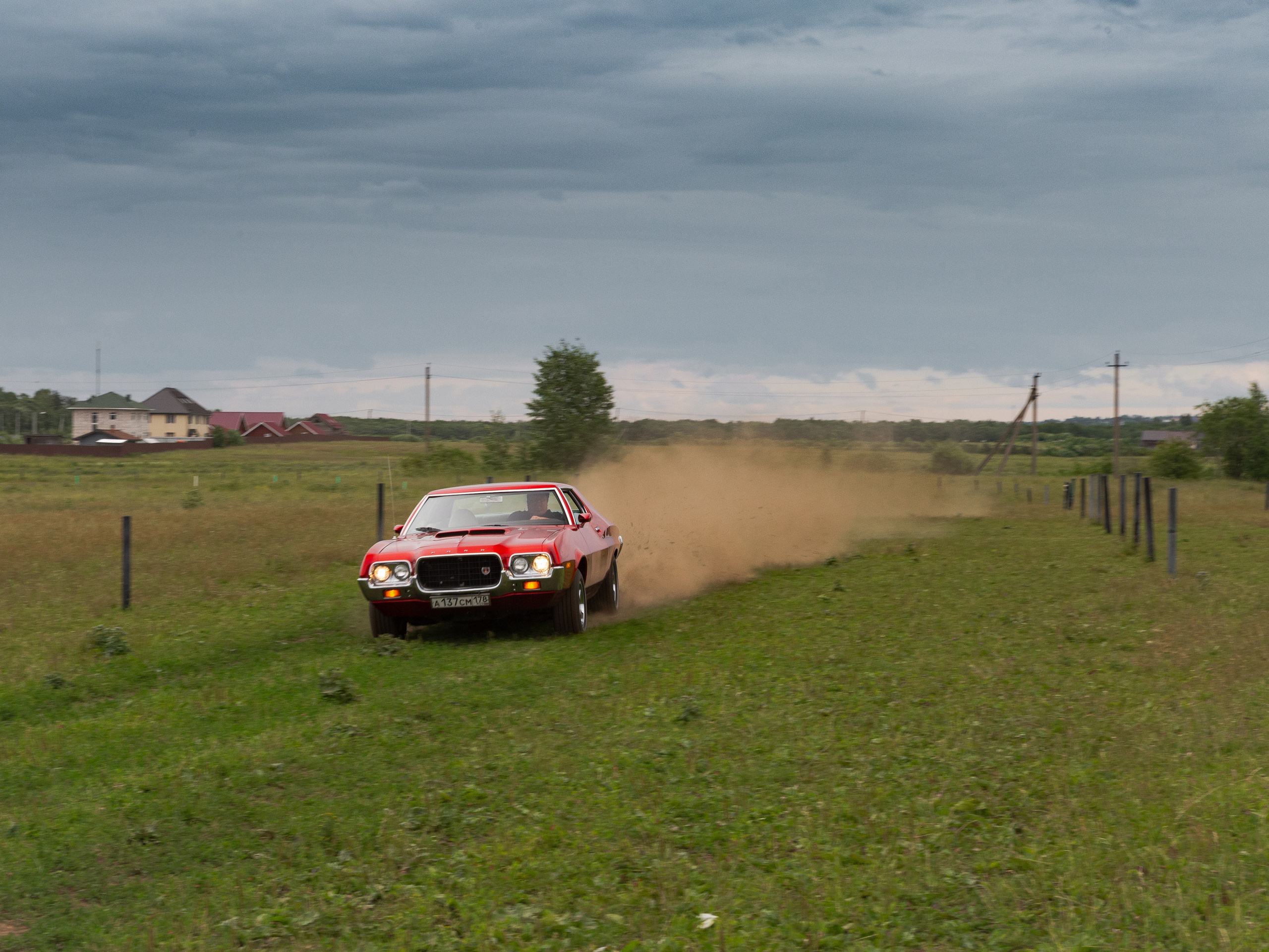 Культовый американский Ford Gran Torino. Автомобильный фотограф Антон Цырулев