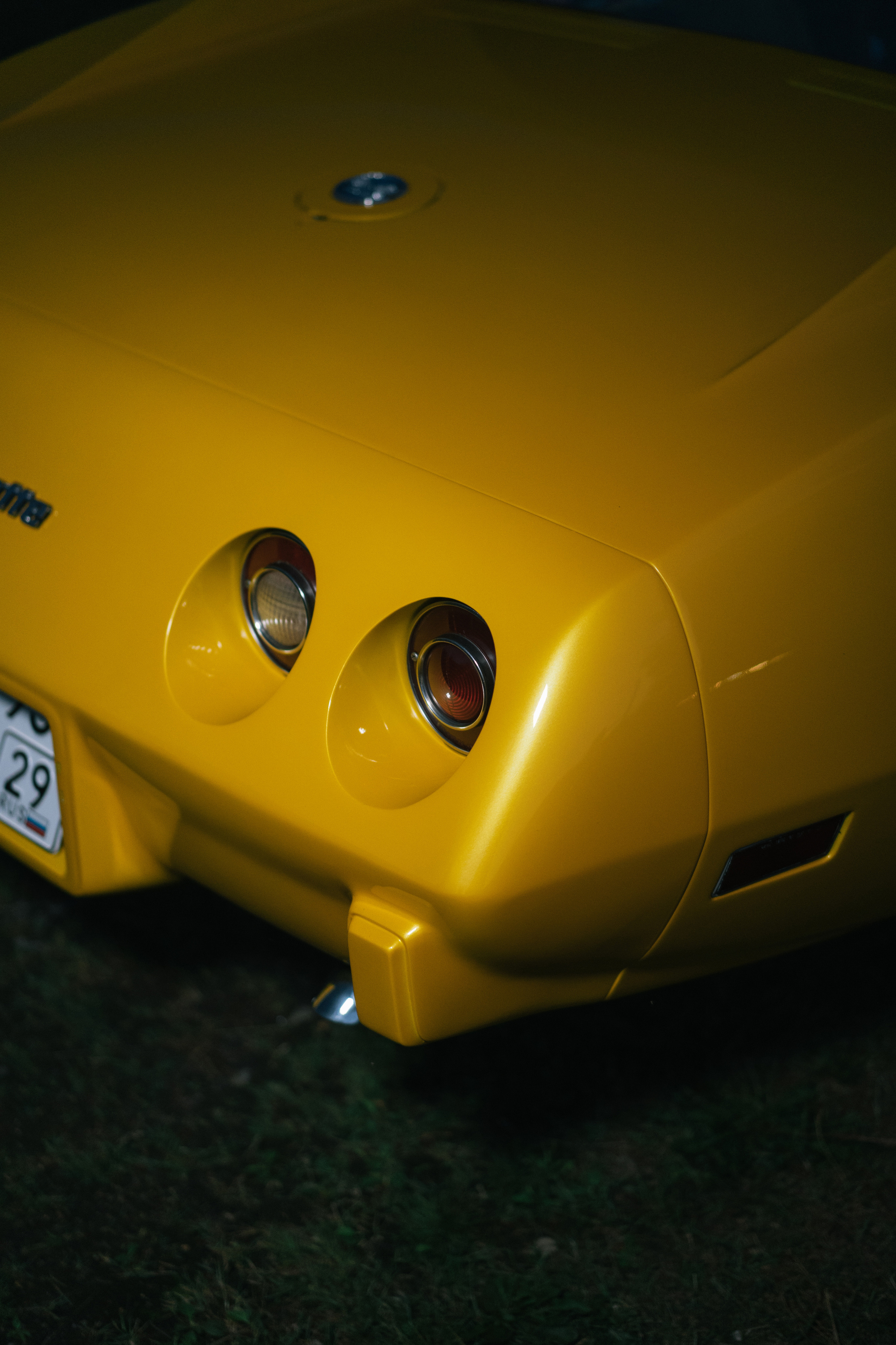 Chevrolet Corvette - легендарный спорткар из Америки. Автомобильный фотограф Антон Цырулев