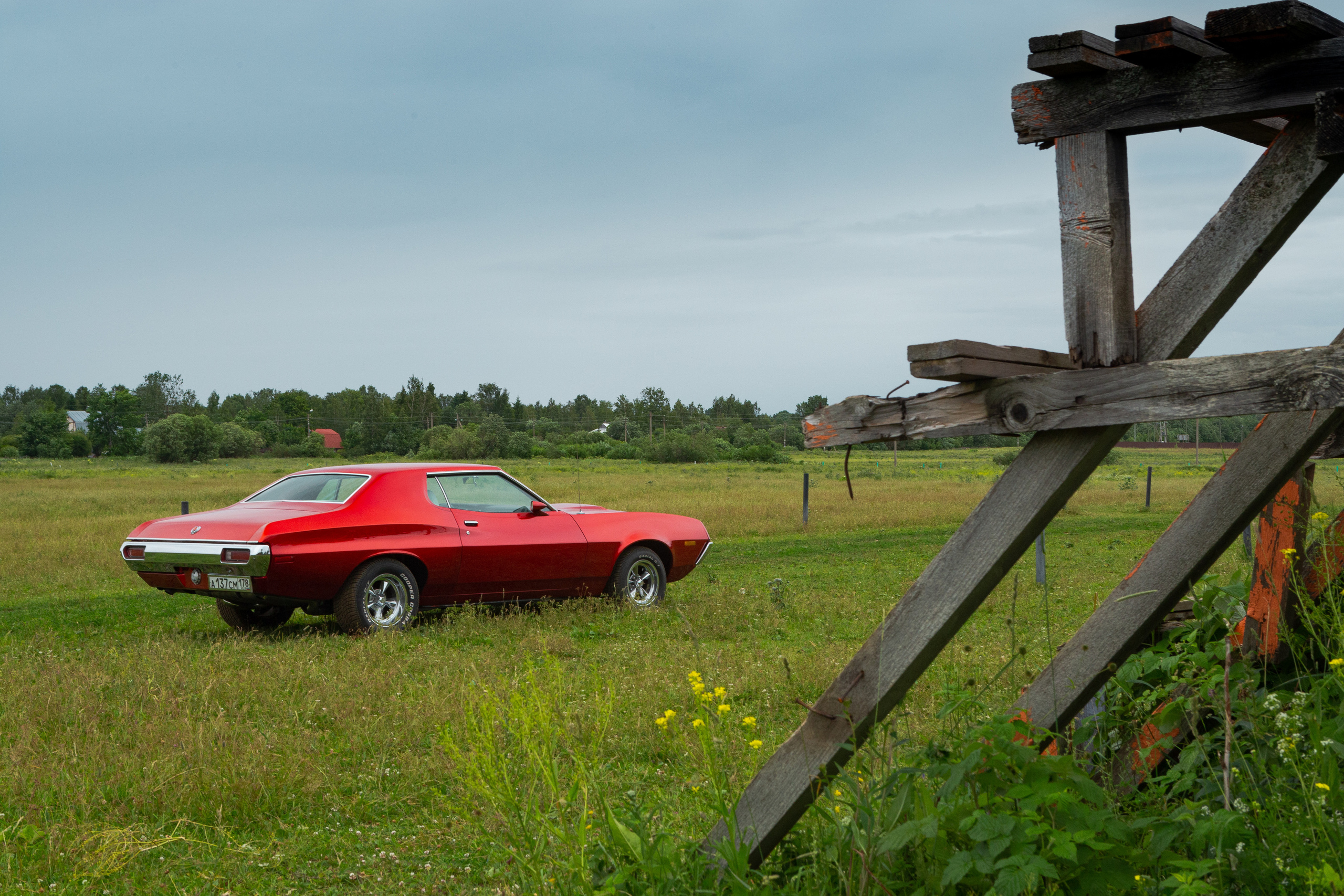 Культовый американский Ford Gran Torino. Автомобильный фотограф Антон Цырулев