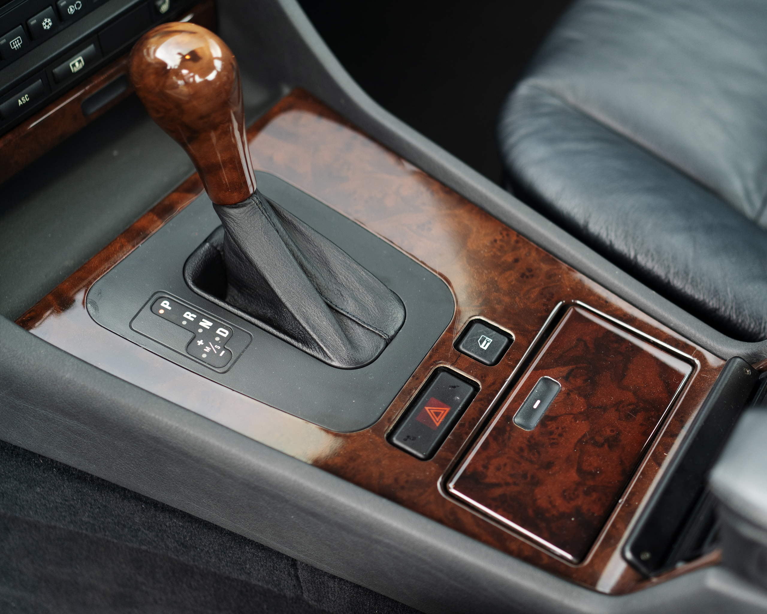 Легендарный немецкий спортивный седан. Автомобильный фотограф Антон Цырулев