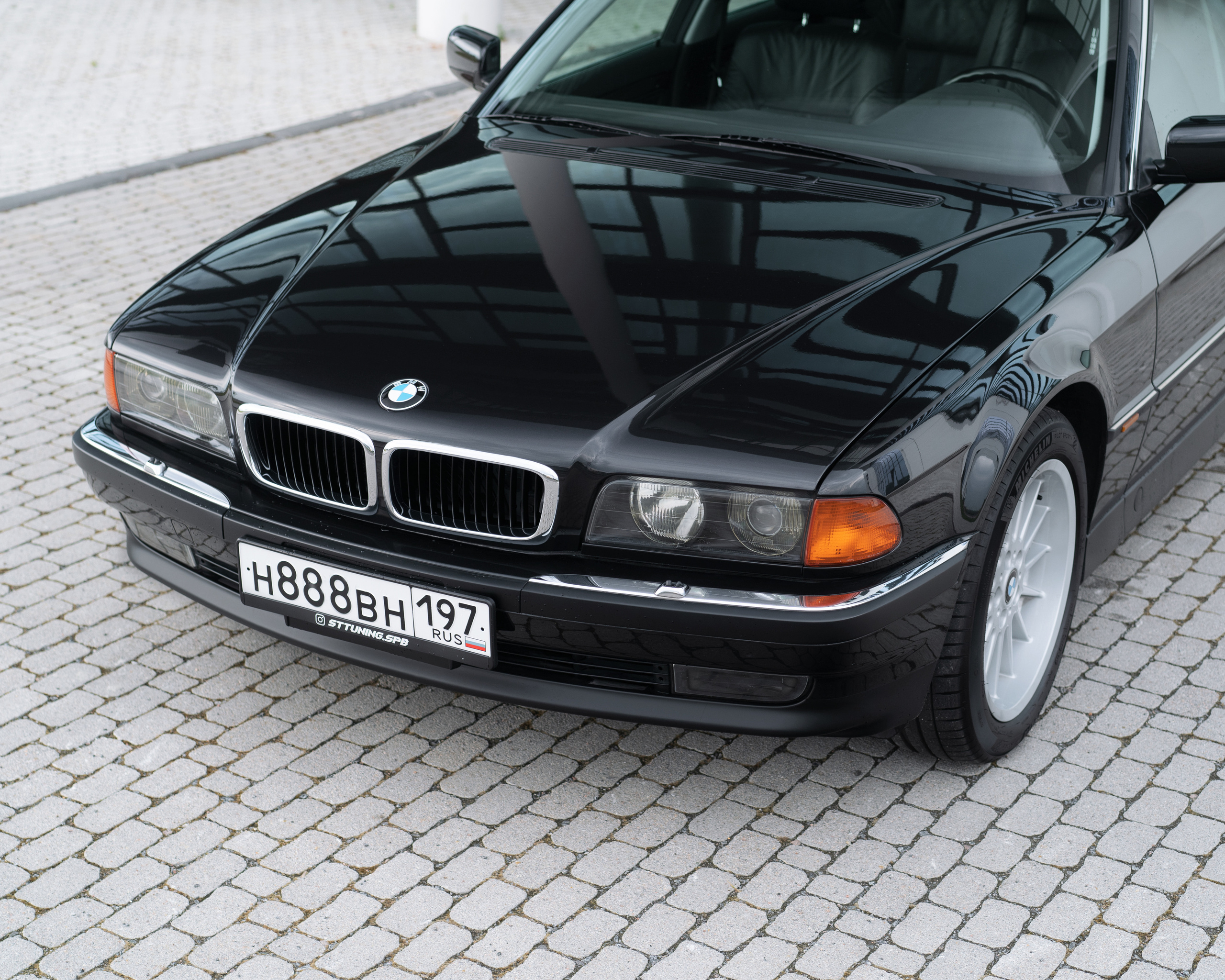 Легендарный немецкий спортивный седан. Автомобильный фотограф Антон Цырулев