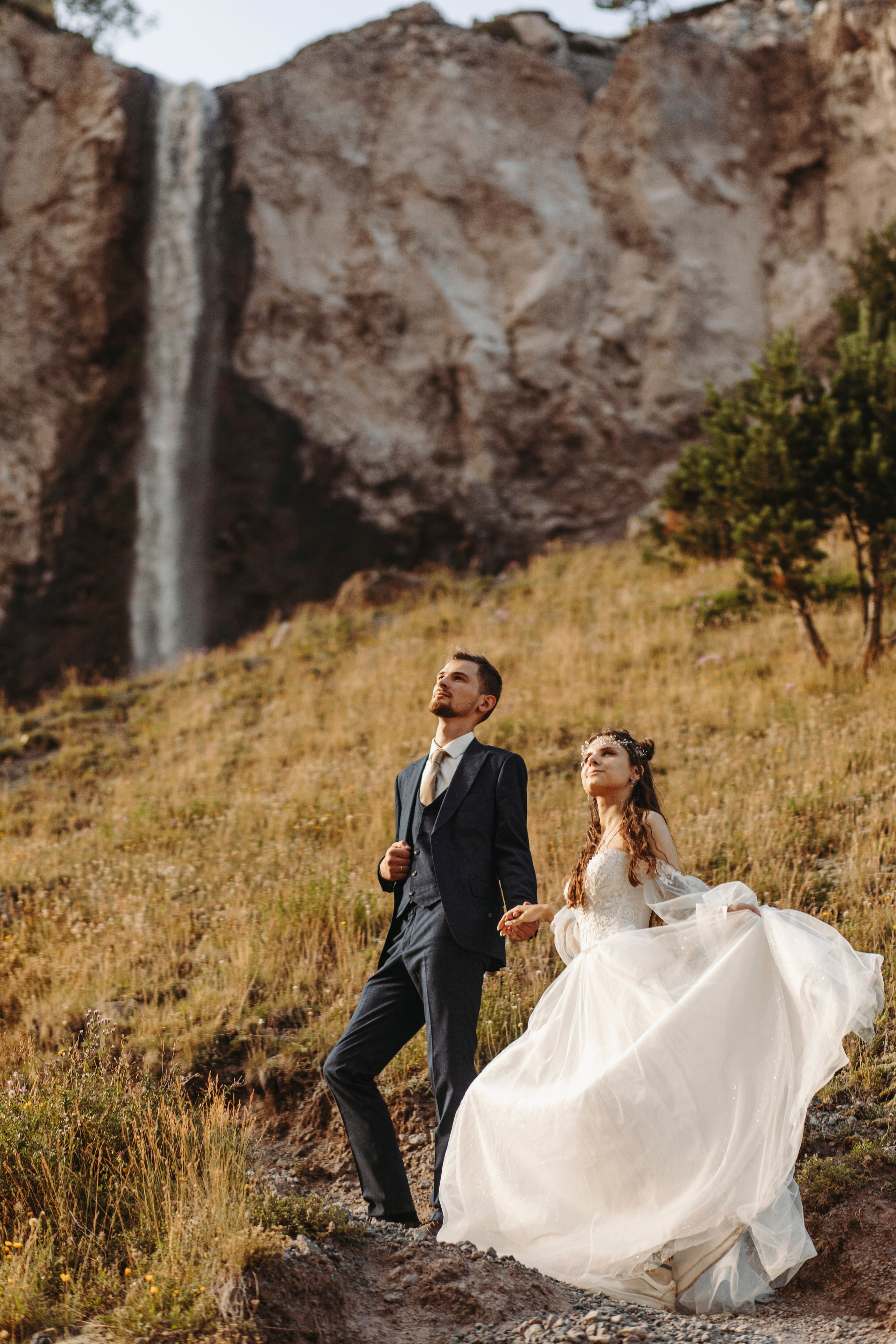 МЕЖДУ НЕБОМ И ЗЕМЛЕЙ. Фотограф Настя Конник | Пятигорск | Эльбрус | Домбай | Архыз | Видеограф КМВ