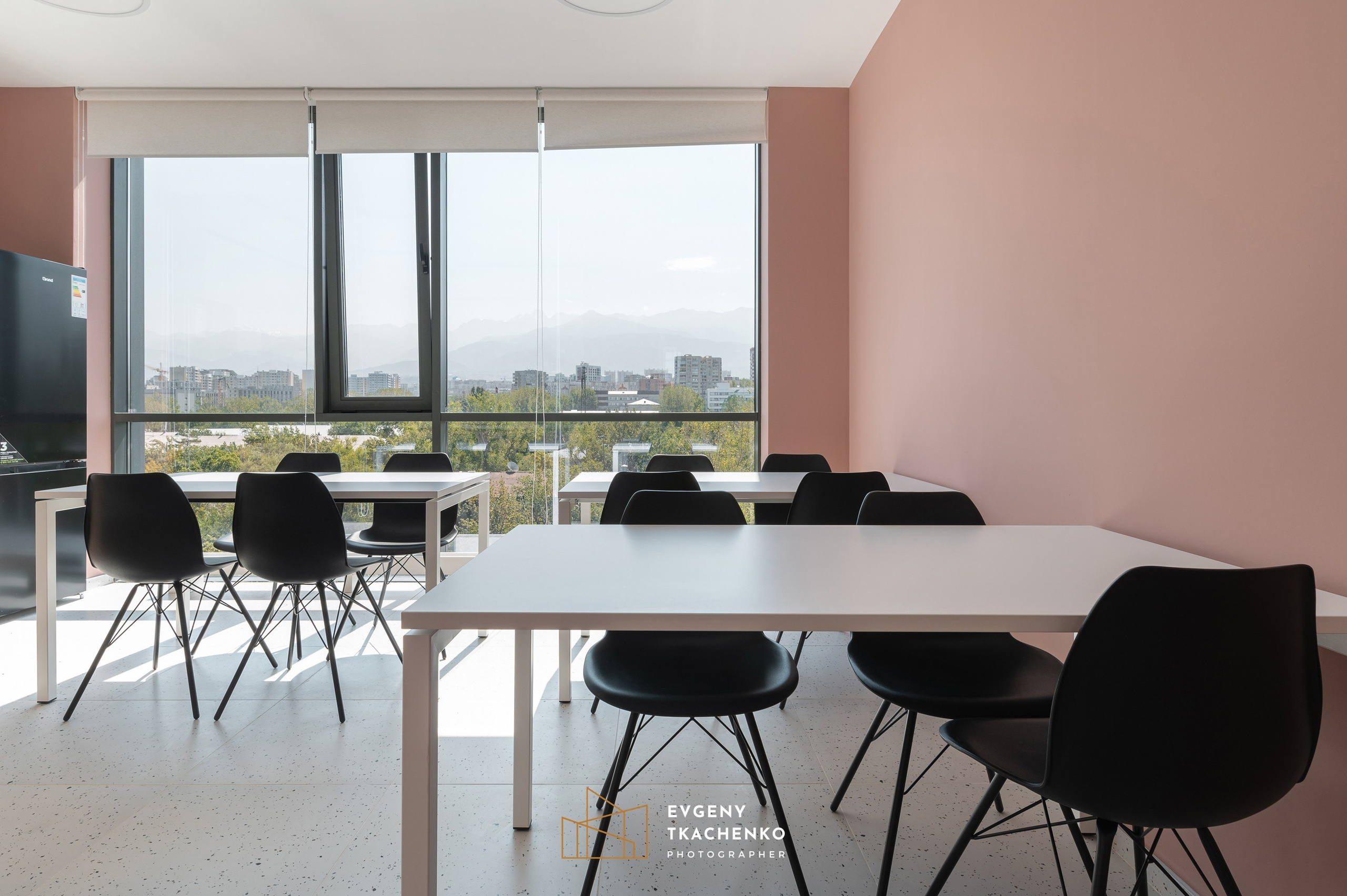 Общежитие университета NarXoz в Алматы. Архитектурный и интерьерный фотограф в Казахстане