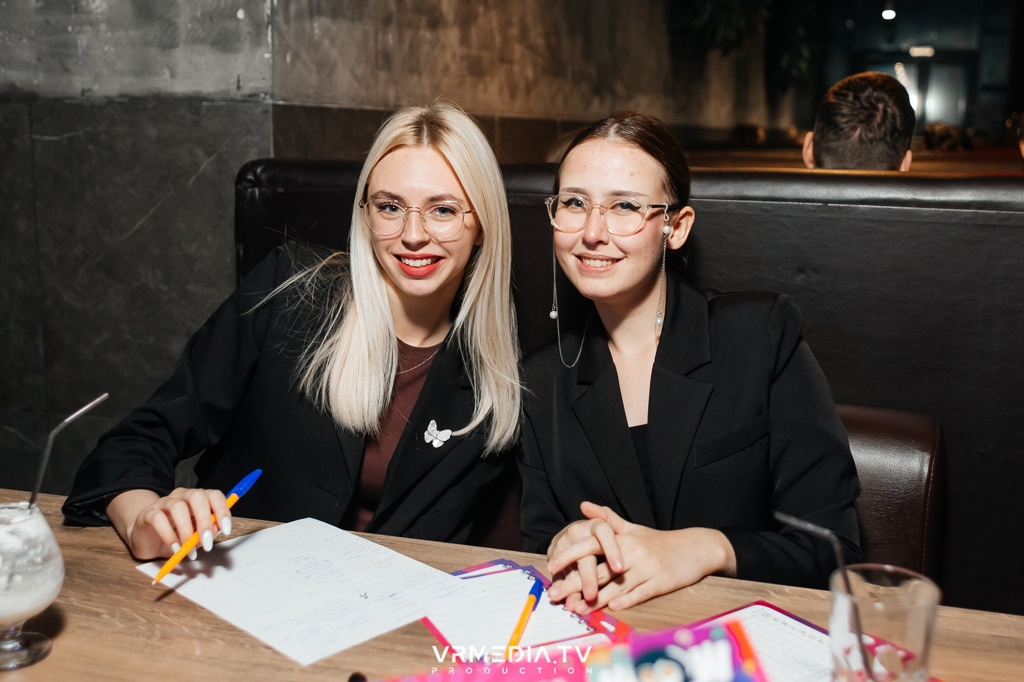 WoW QuiZ в баре «Друзья»