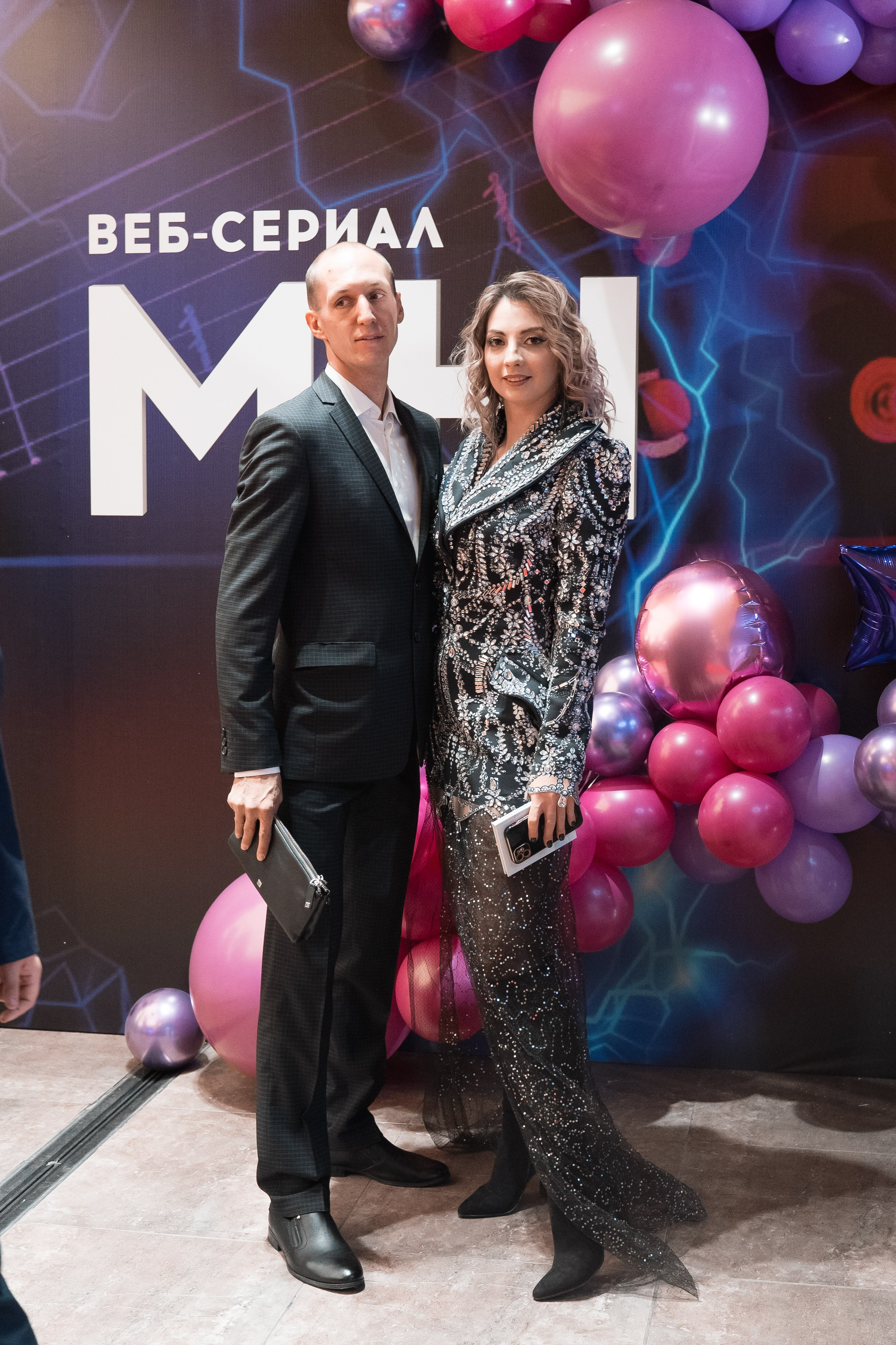 Веб-сериал «МЫ». Для тех, кто не ждёт удачи, а создаёт её. Каждая фотосессия — это твой момент, твой стиль, твой успех. 📸