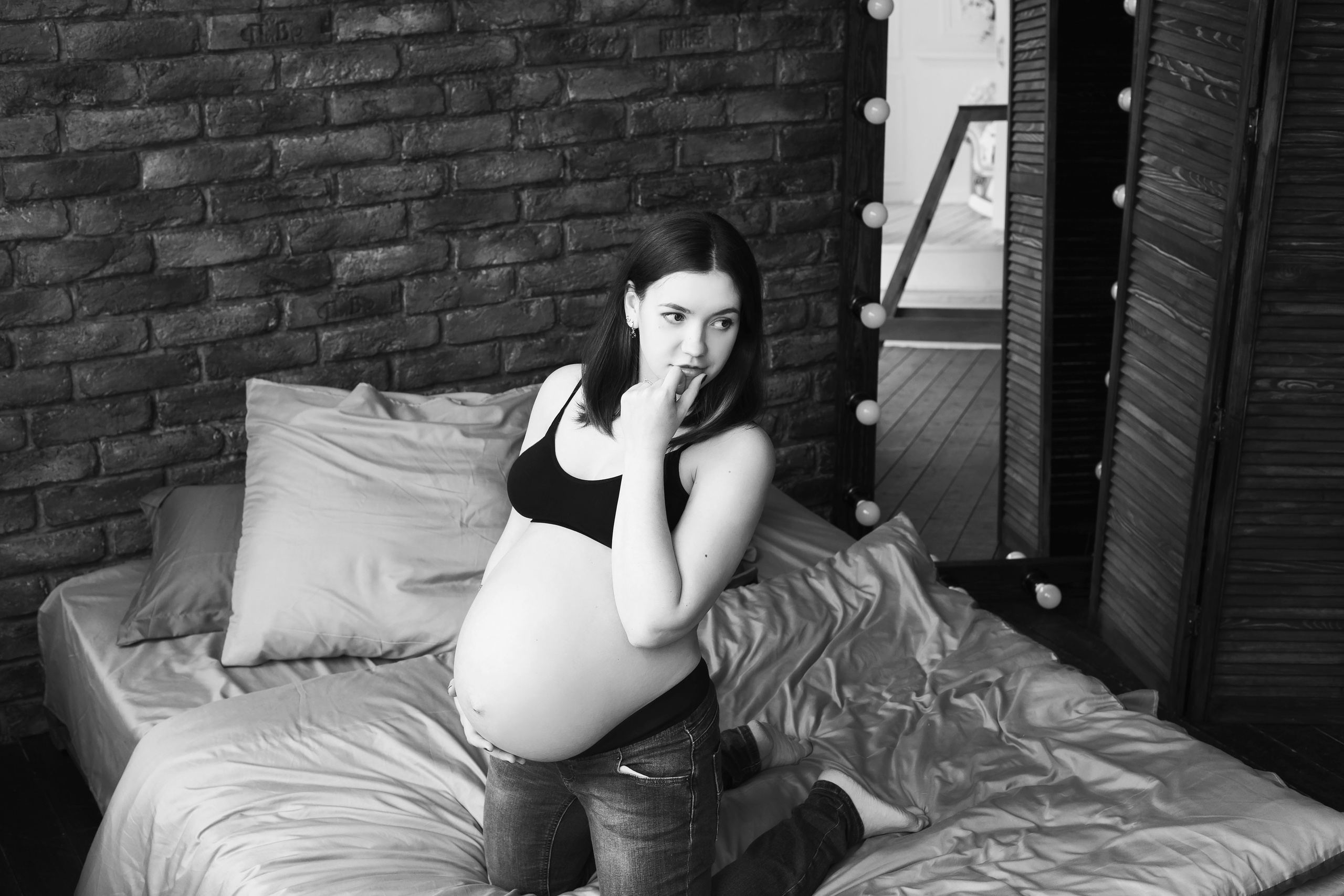 Съемка беременности в студии. Фотограф новорожденных и детский в Сергиевом Посаде Кругликова Юлия