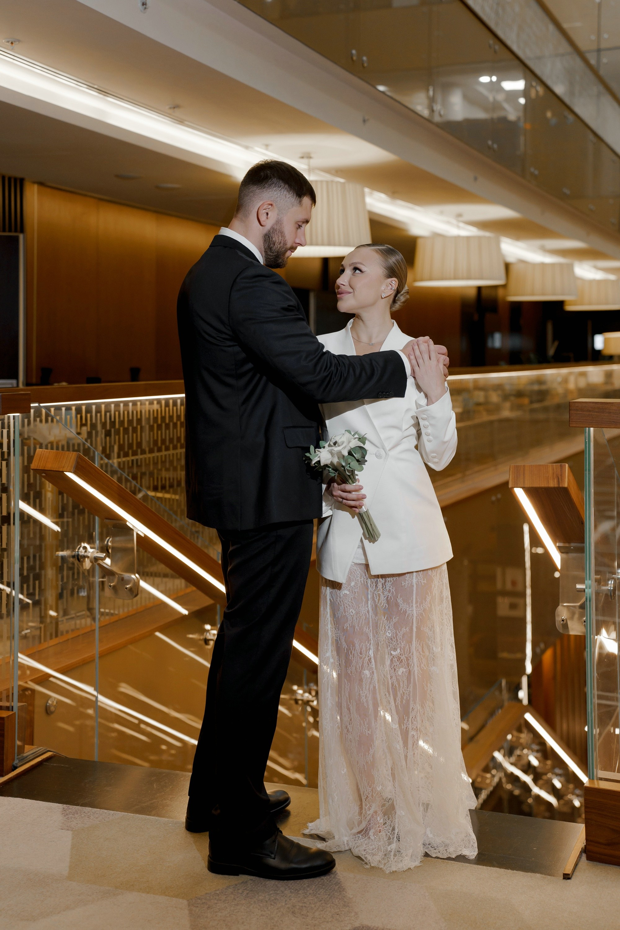 Свадебная фотосессия в Рэдиссон Блу Олимпийский. Свадебный и семейный фотограф в Москве Светлана Зоткина