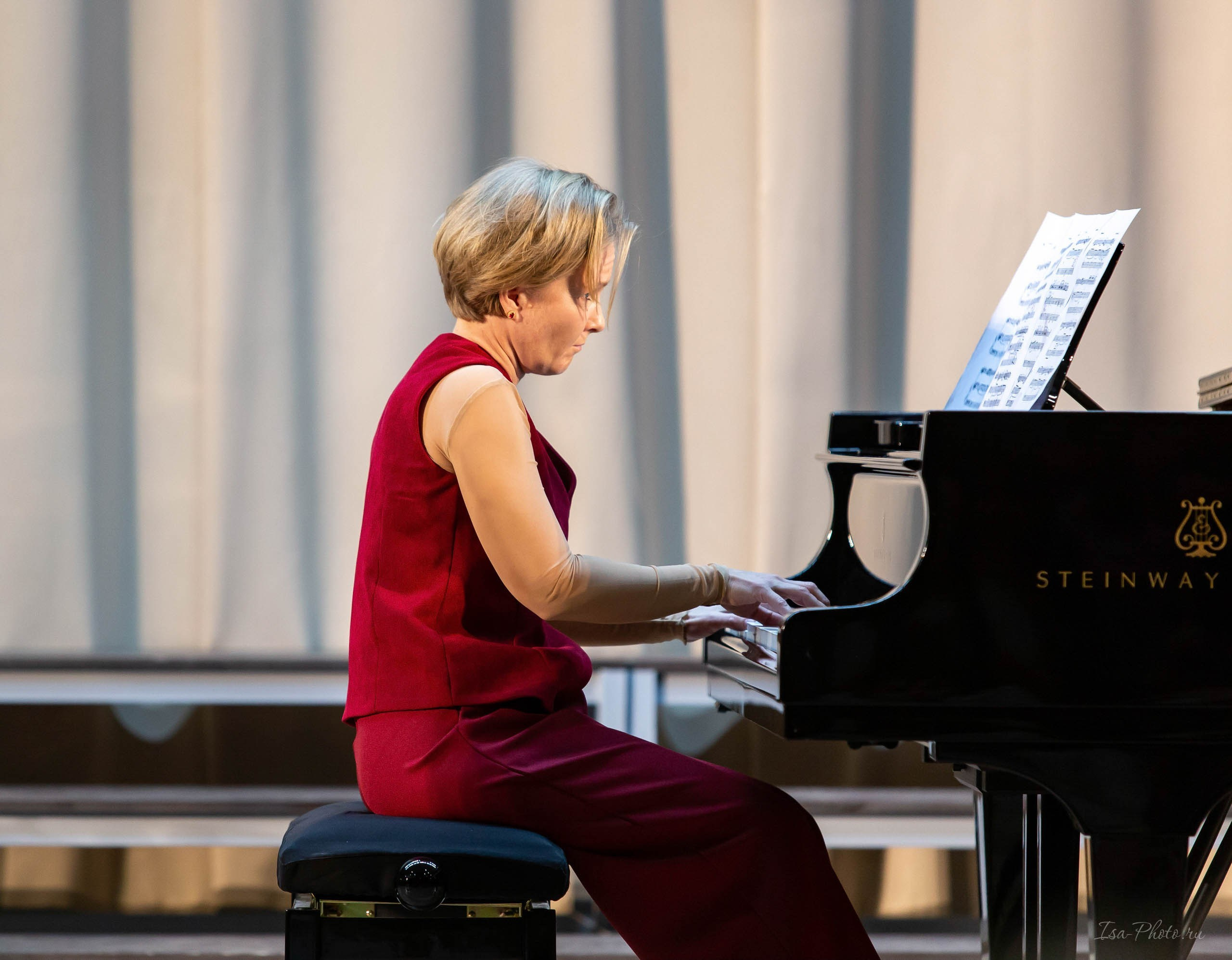 Отчётный концерт ДШИ им. Н.А. Римского-Корсакова. Струнный отдел. Репортажный фотограф в Москве