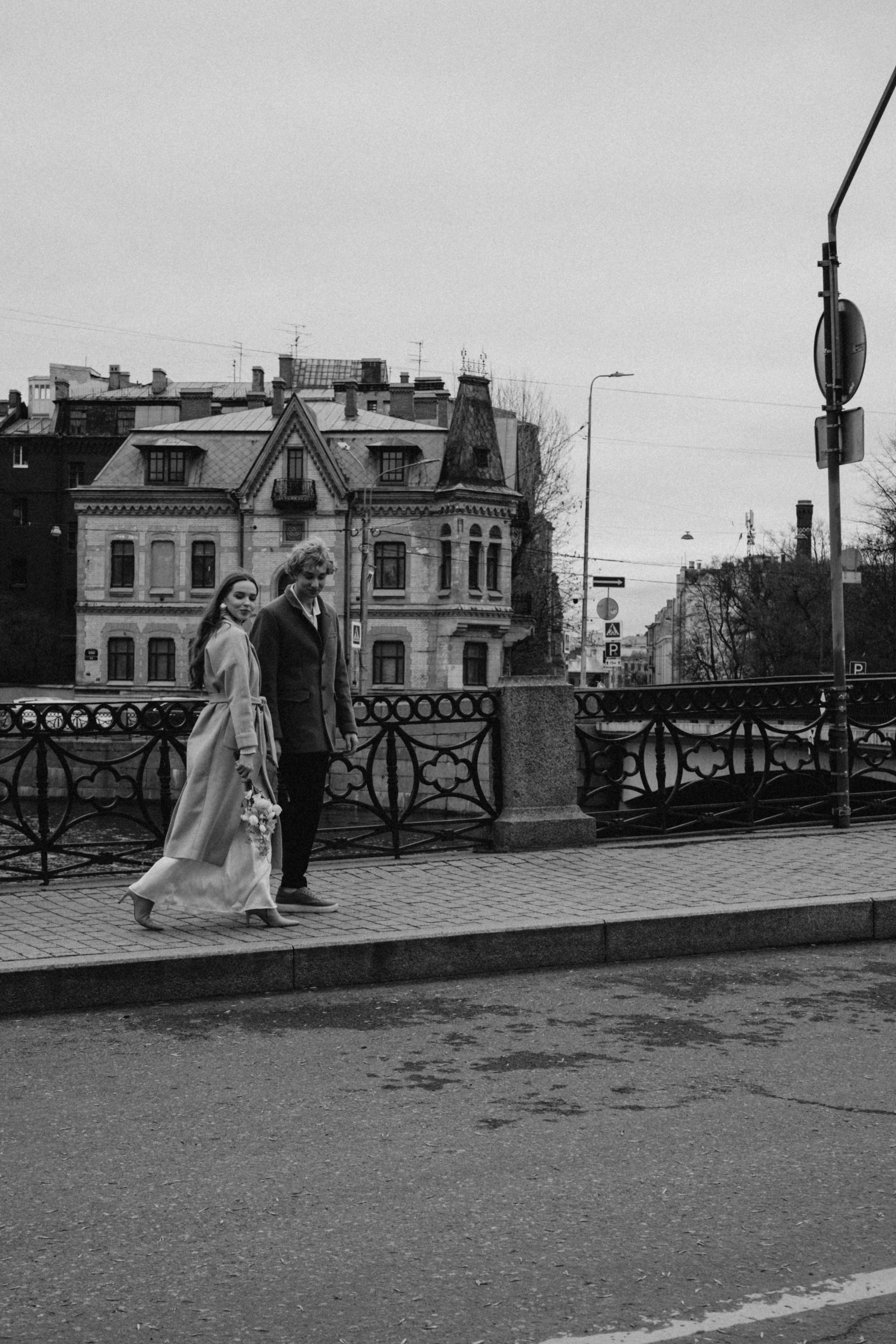 СВАДЕБНАЯ ПРОГУЛКА ПО ПЕТРОГРАДКЕ ВЕСНОЙ (ФОТОСЕССИИЯ ПАРЫ СВАДЕБНАЯ). Профессиональный фотограф, Санкт-Петербург — Виктория Богомолова