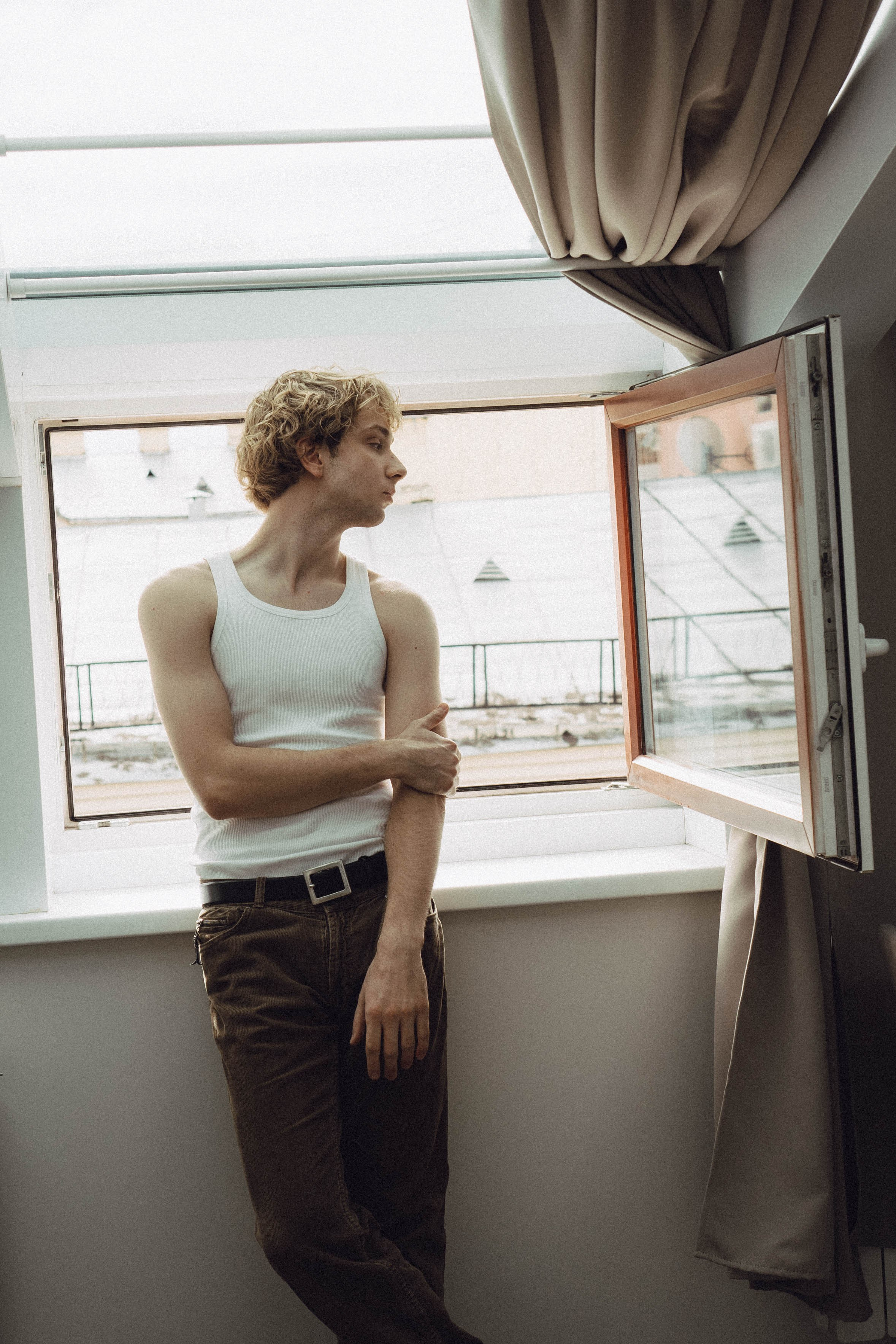 СВАДЕБНАЯ СЬЕМКА В ОТЕЛЕ. СБОРЫ ЖЕНИХА И НЕВЕСТЫ И ТАКЖЕ ТОР И ПОДГОТОВКА К ПРОГУЛКЕ. Профессиональный фотограф, Санкт-Петербург — Виктория Богомолова