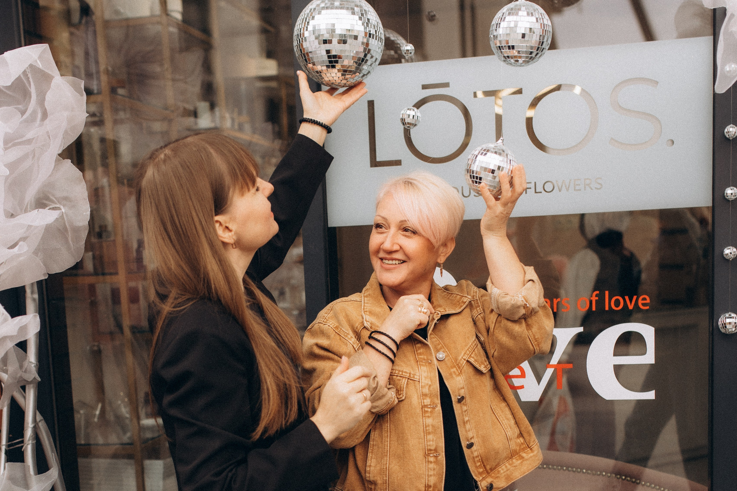 Прогулка по городу, осень. Семейный фотограф lifestyle в Новосибирске Елена Шпилевая