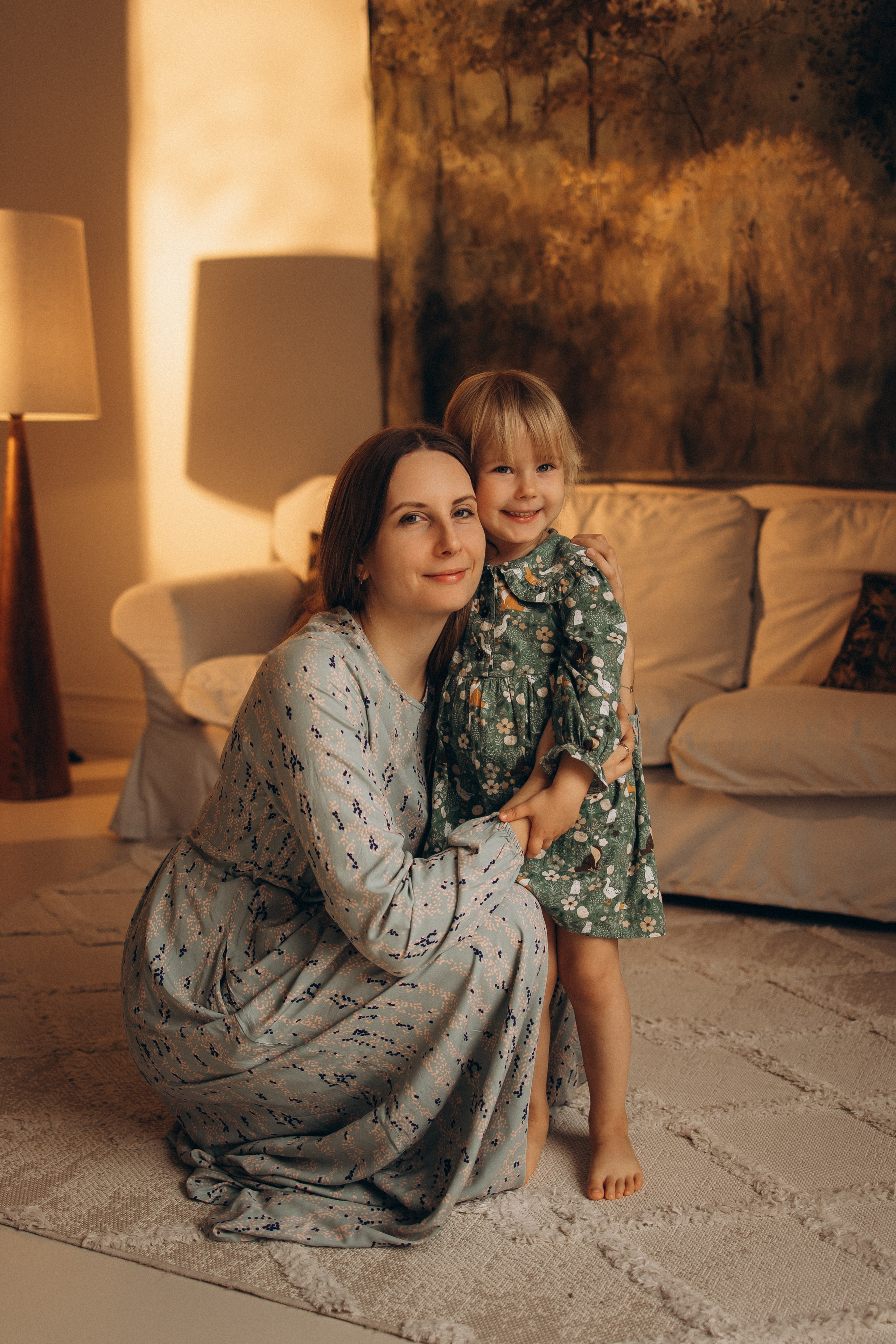 Катерина и Софа — зал Серена. Семейный фотограф в Краснодаре Храмова Анна