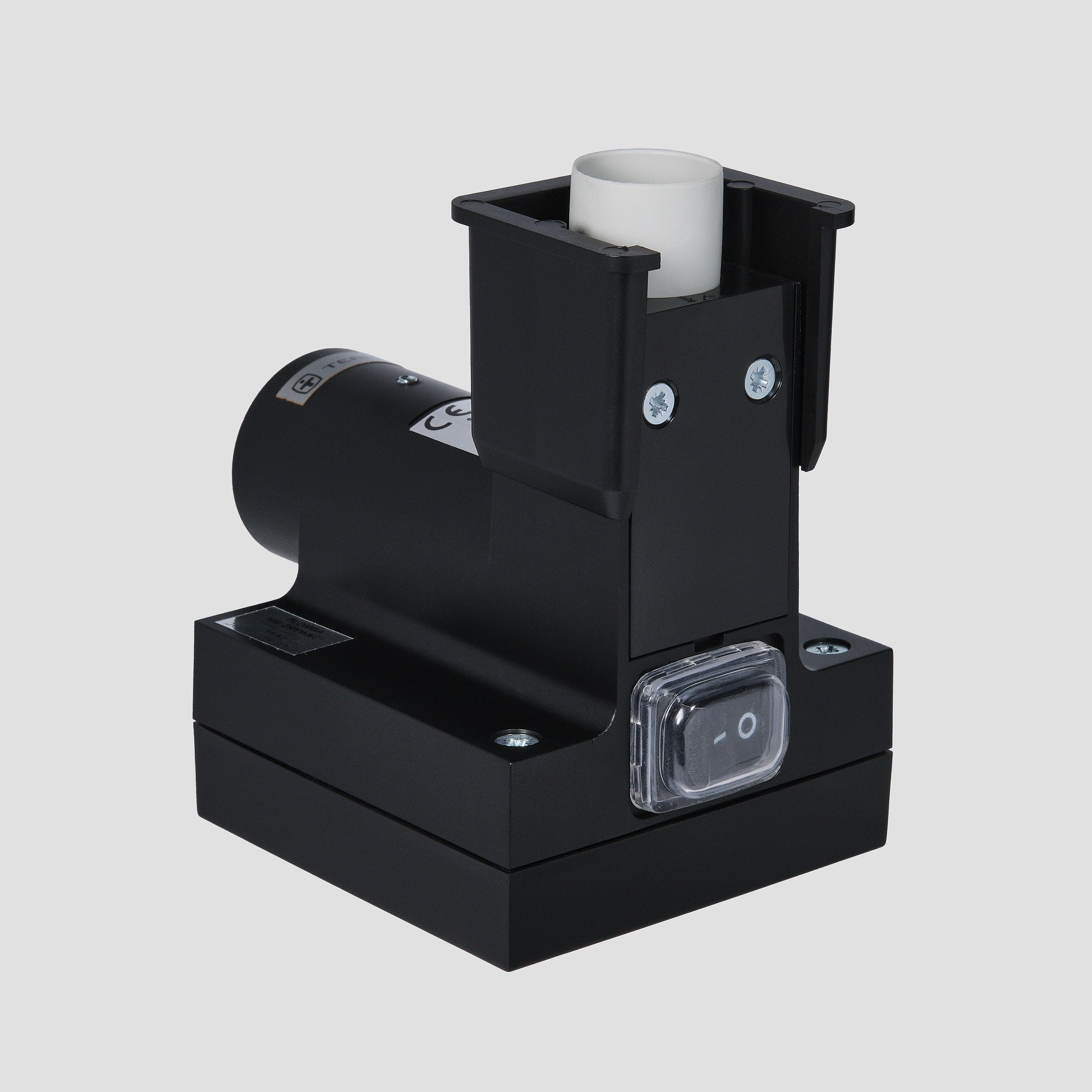 Предметные фотографии регуляторов и нагревателей для отопительных приборов