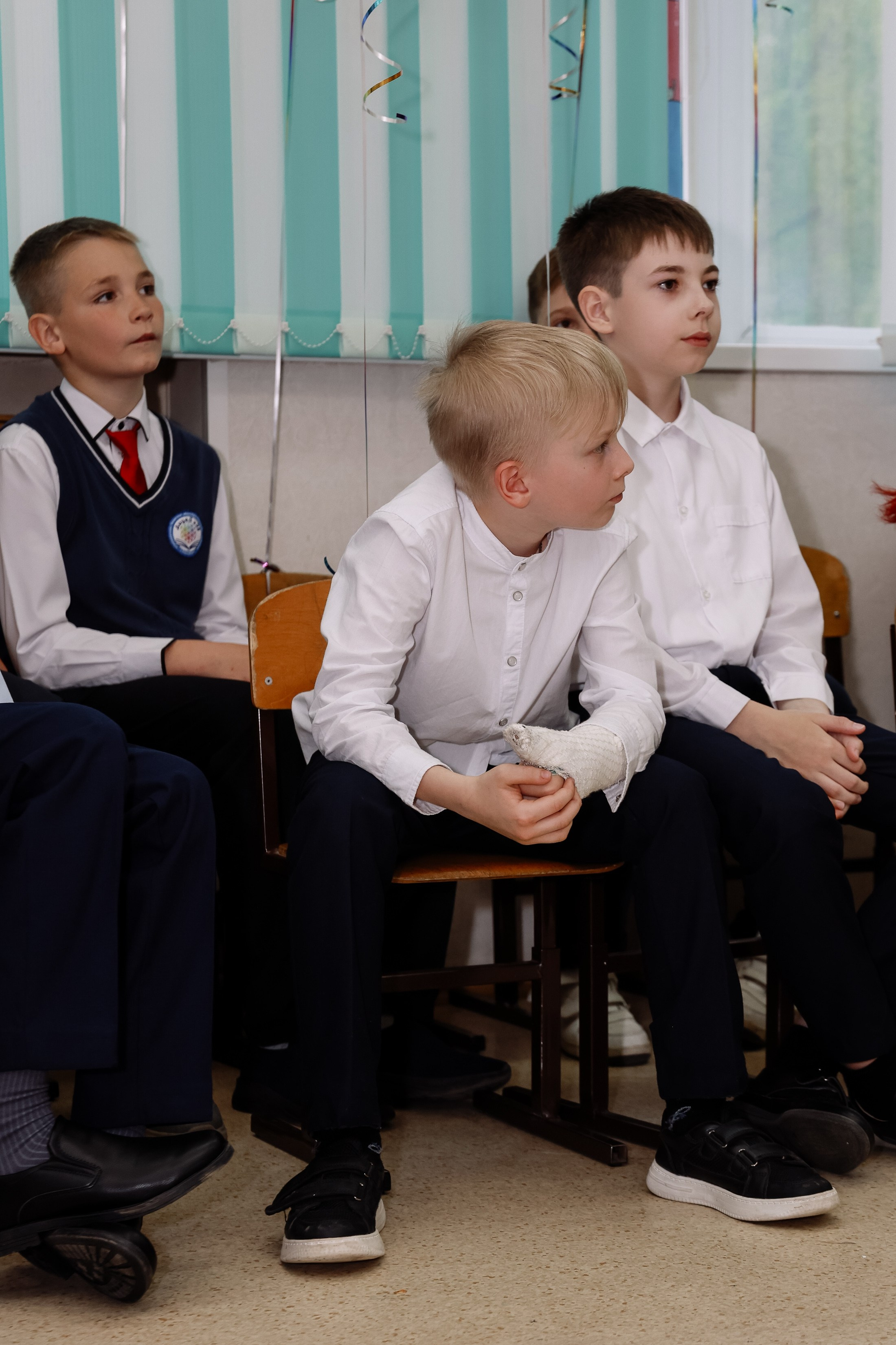Прощай начальная школа 4б Лицей 28. Фотограф Юлия Мальцева