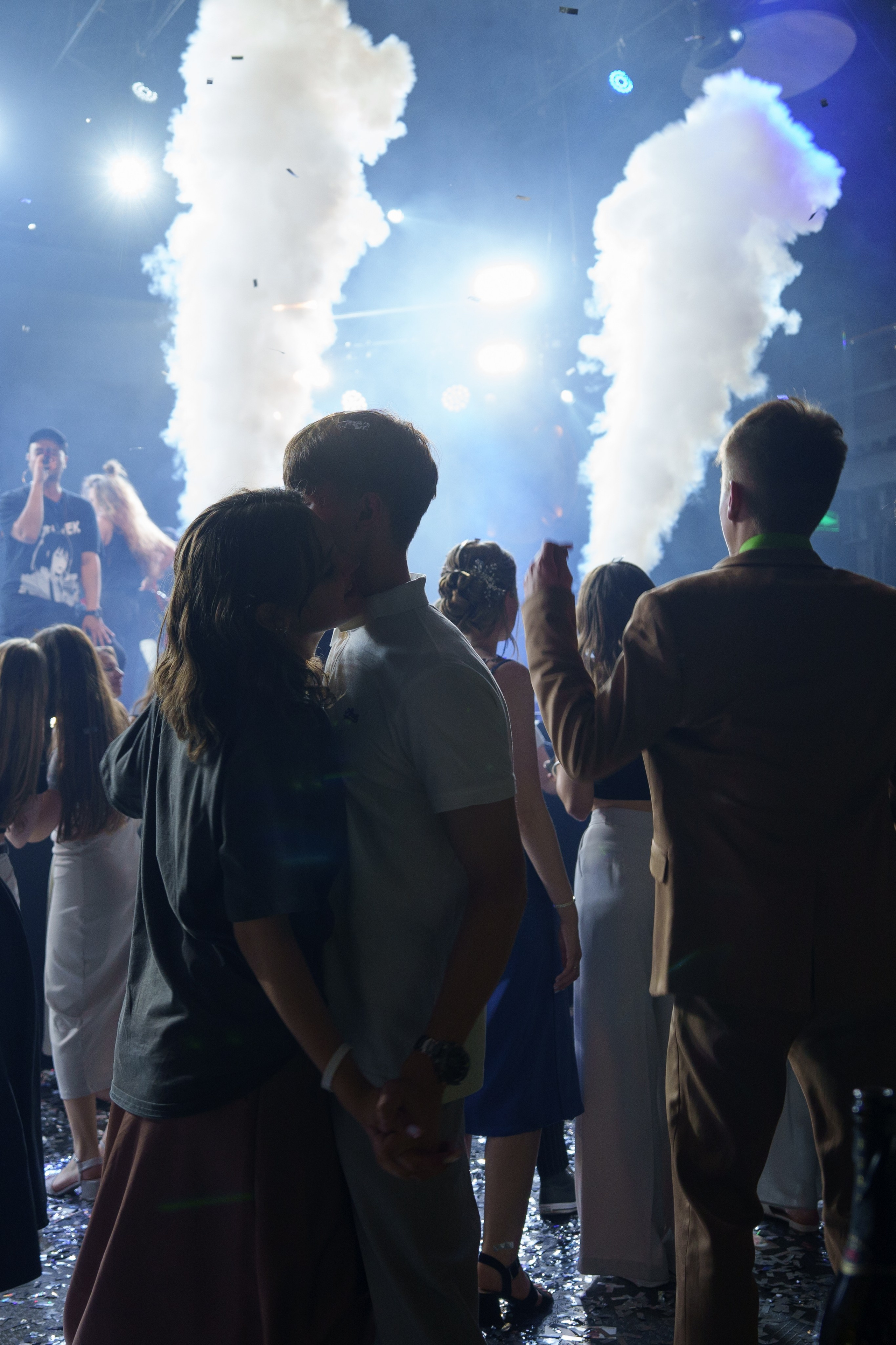 Выпускной Гимназия 7. Свадебный и репортажный фотограф Элина Козырьянова