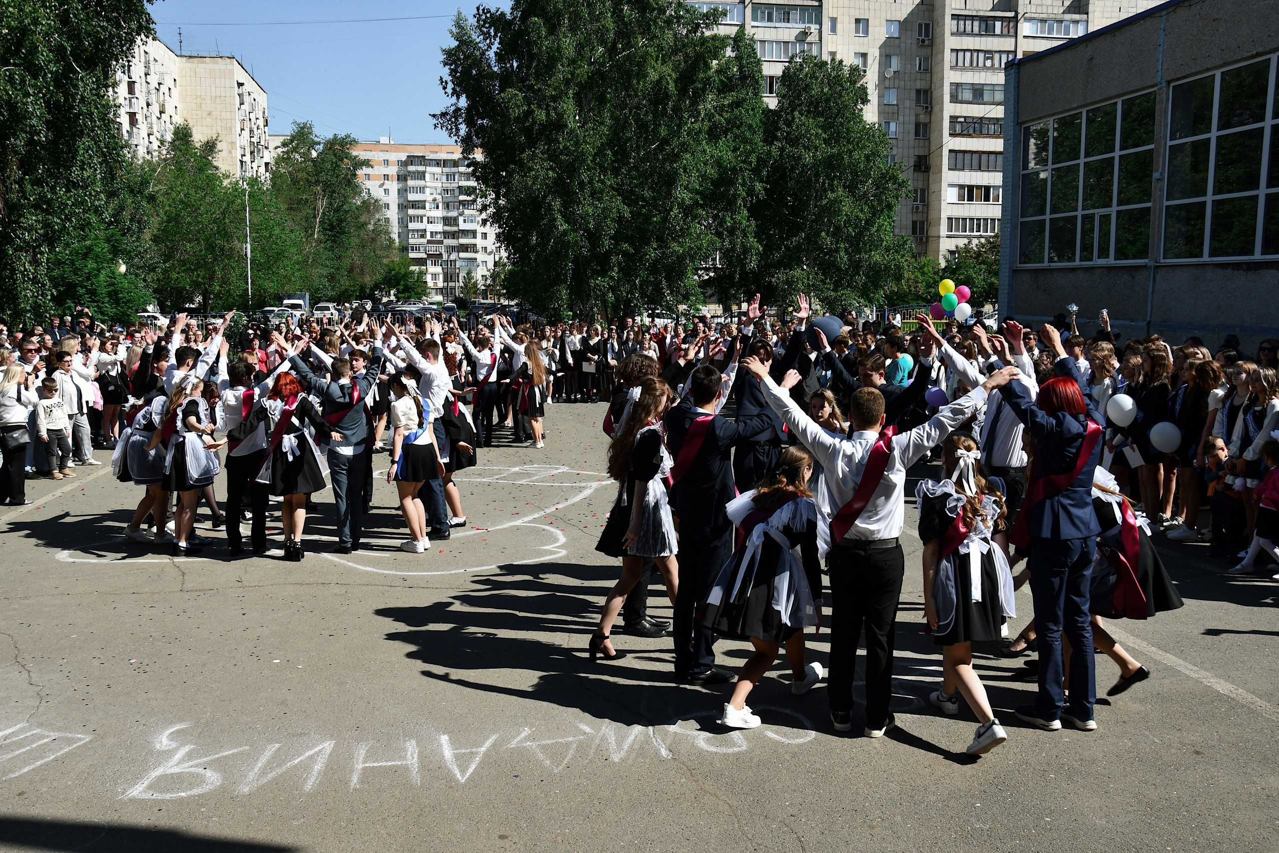 Линейка Гимназия Nº3. Фотограф Оренбург I Кристина Подольская