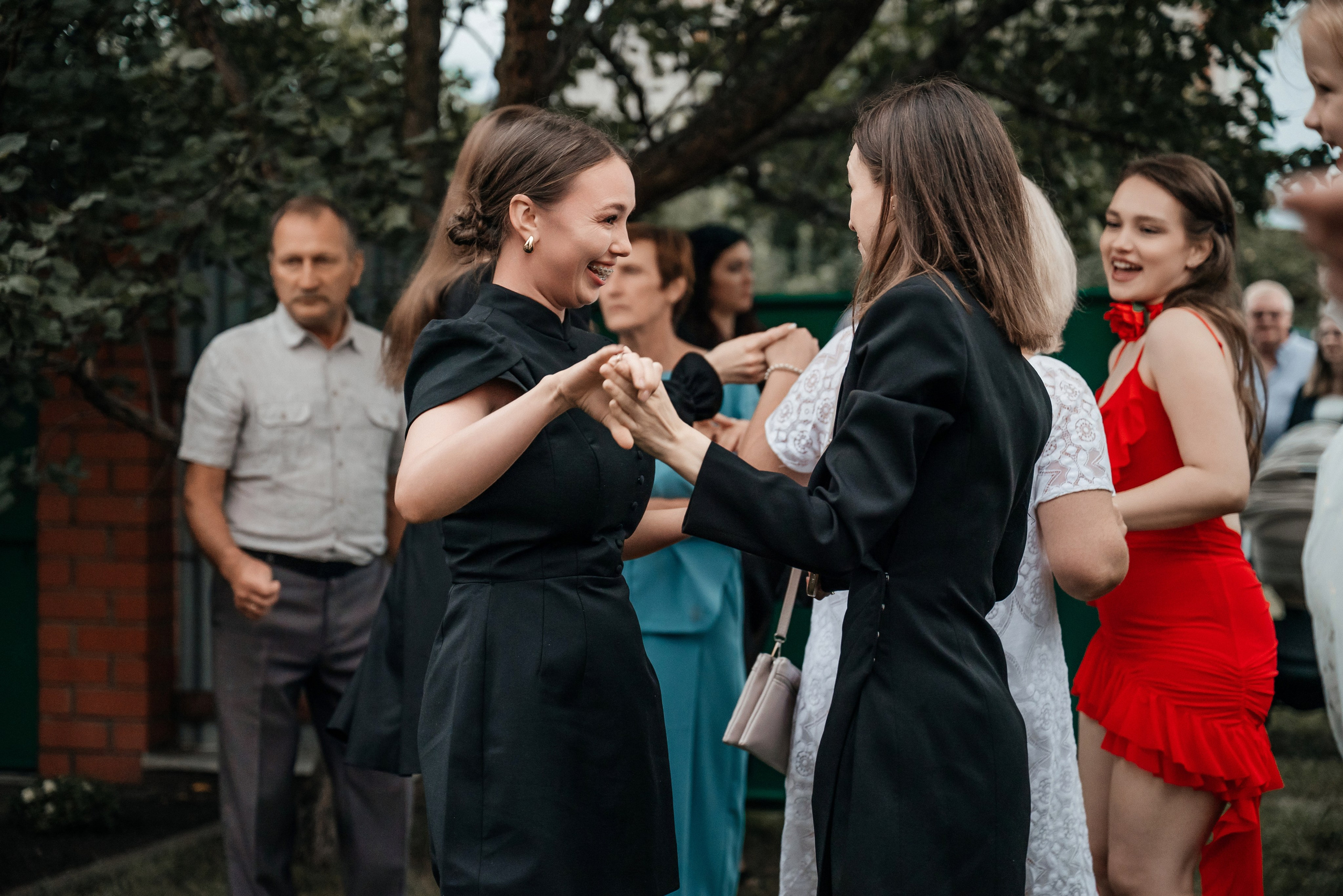 «Свадьба Даши и Артема». Школьный фотограф в Валуйках. Фотосессии для выпускников и изготовление выпускных альбомов в городе Валуйки и в Белгородской области