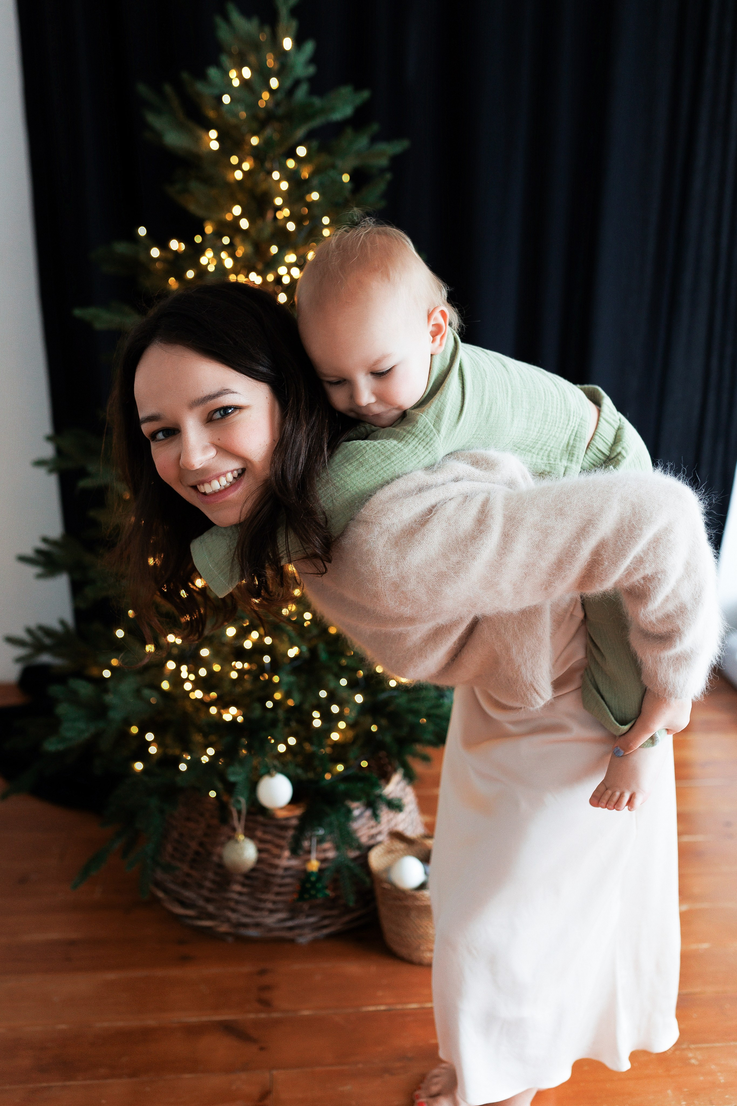 Даша и Лёва. Предновогоднее. Настя Оленченко, портретный/семейный фотограф на цифру и плёнку Москва