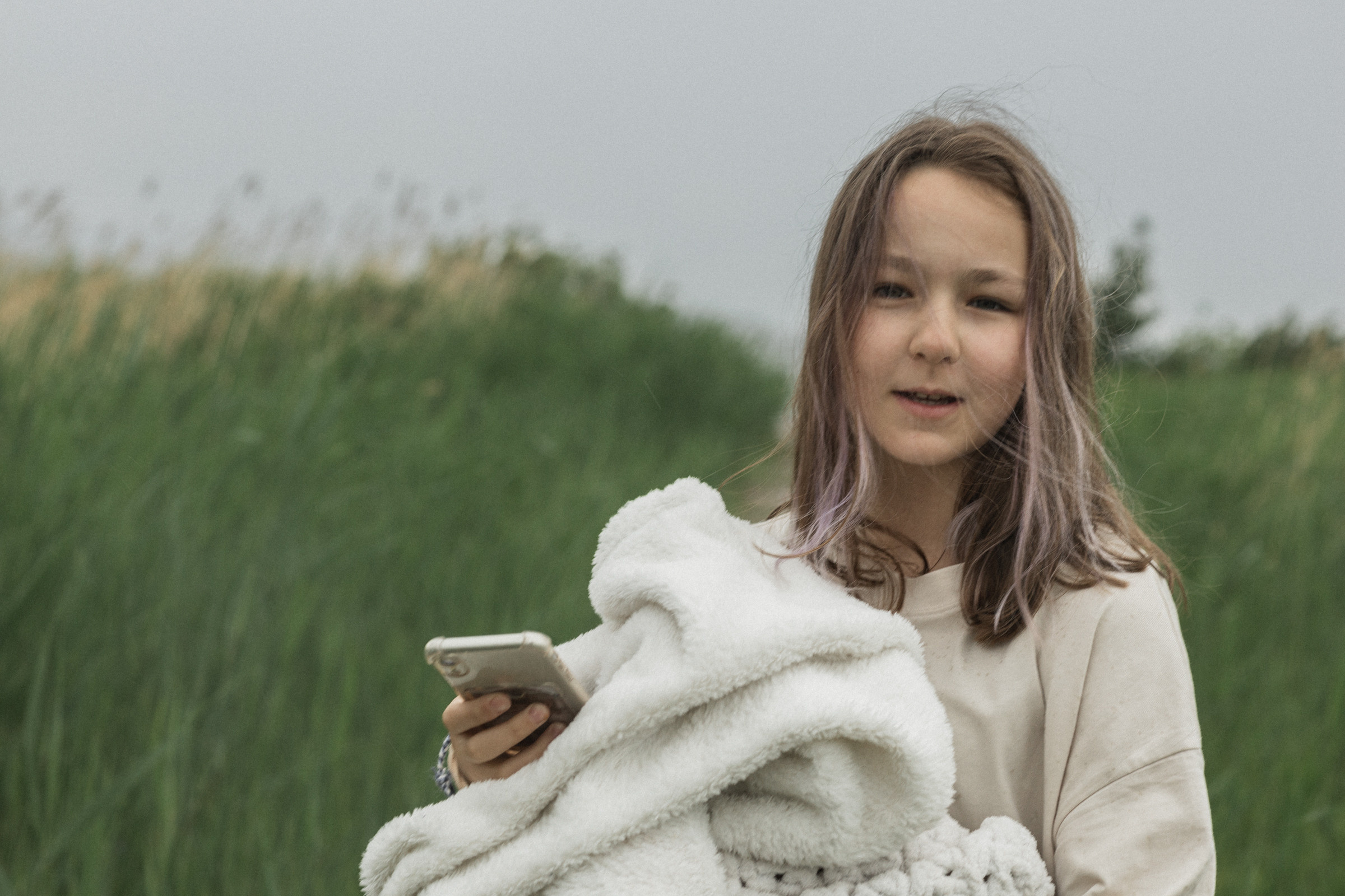 Маша с детьми на озере. Свадебный и семейный фотограф в Магнитогорске Катя Буряк