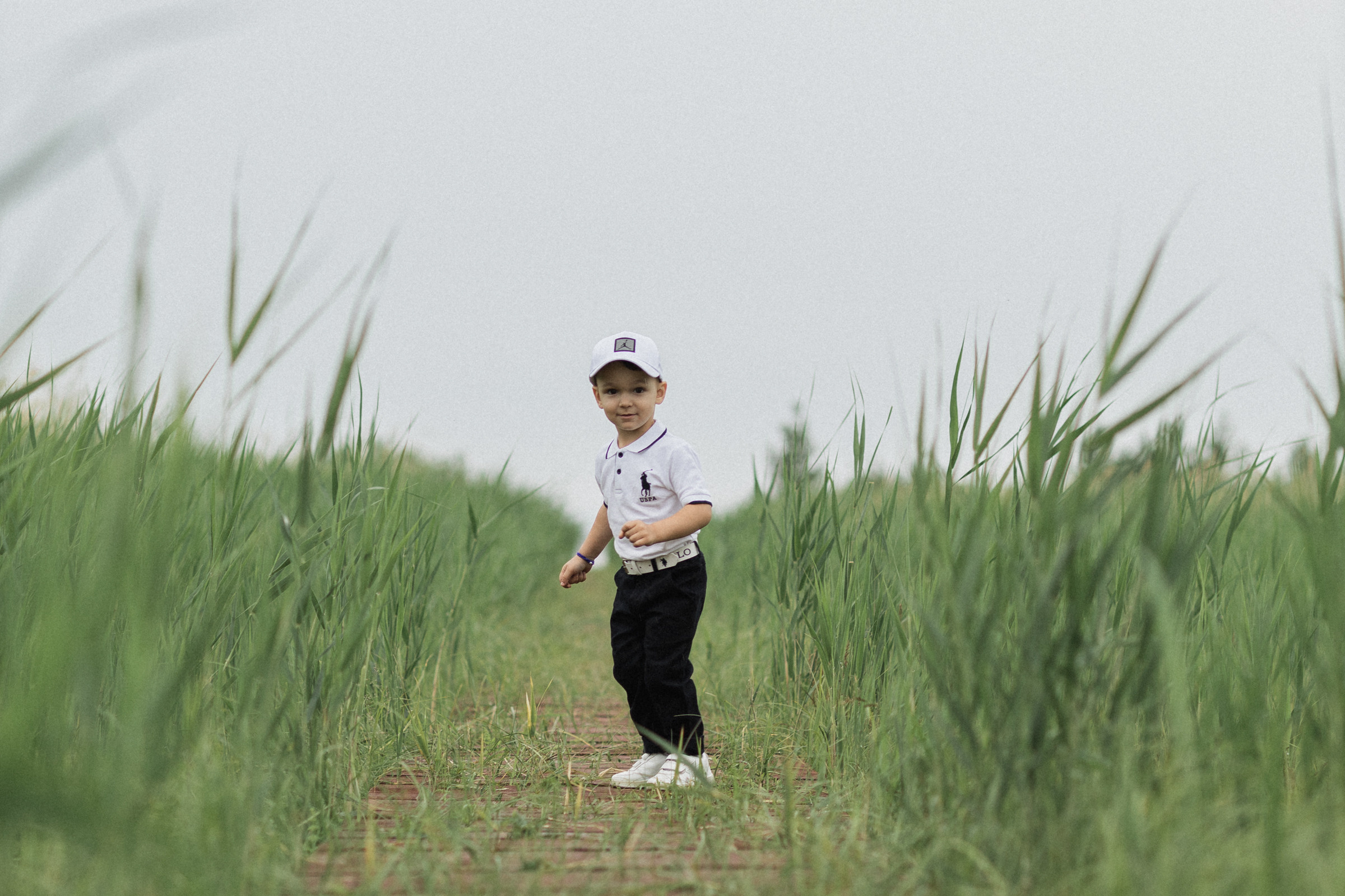 Маша с детьми на озере. Свадебный и семейный фотограф в Магнитогорске Катя Буряк