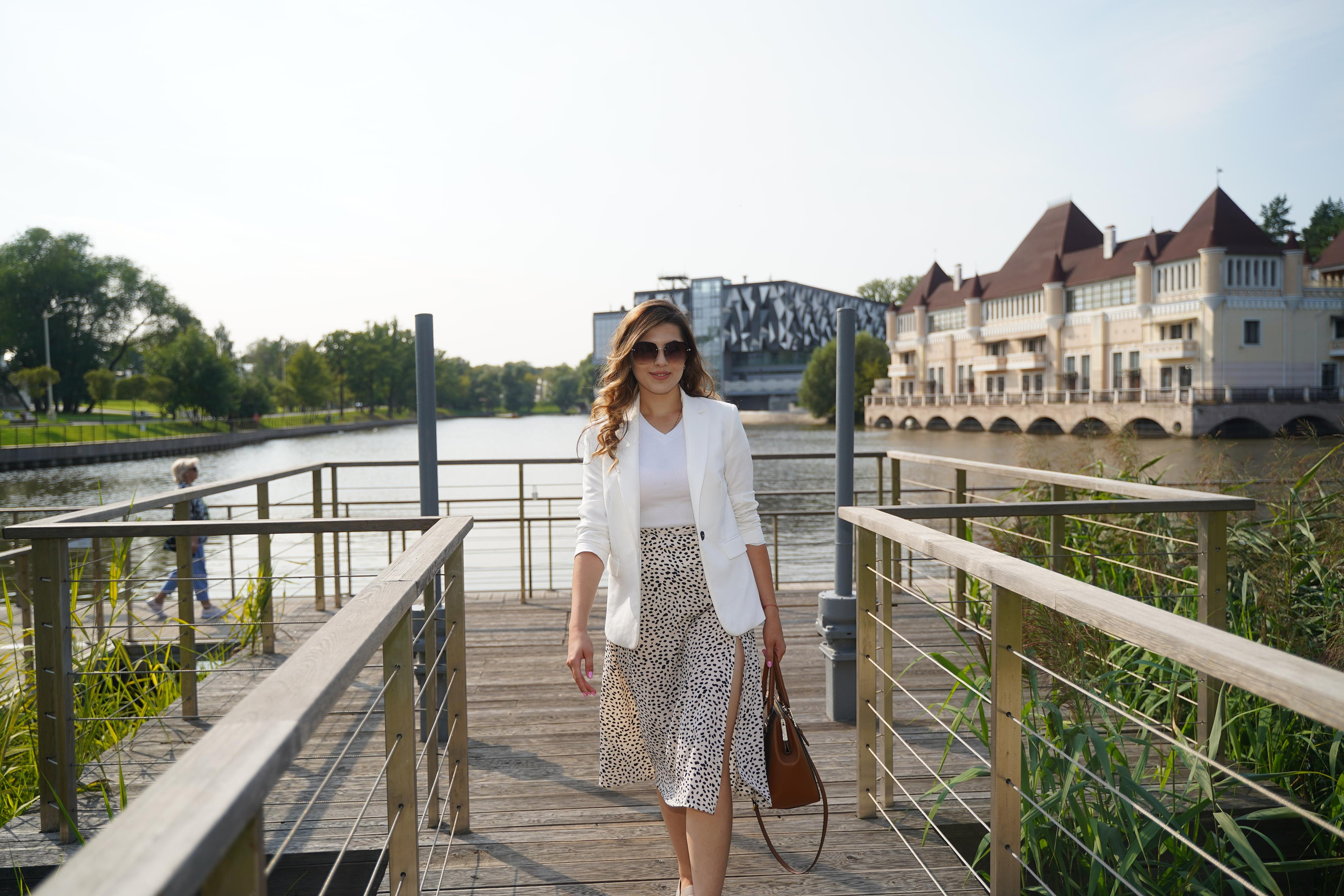 Анастасия (женщина в райском саду). Ульяна Палама: Мир через призму фотокамеры