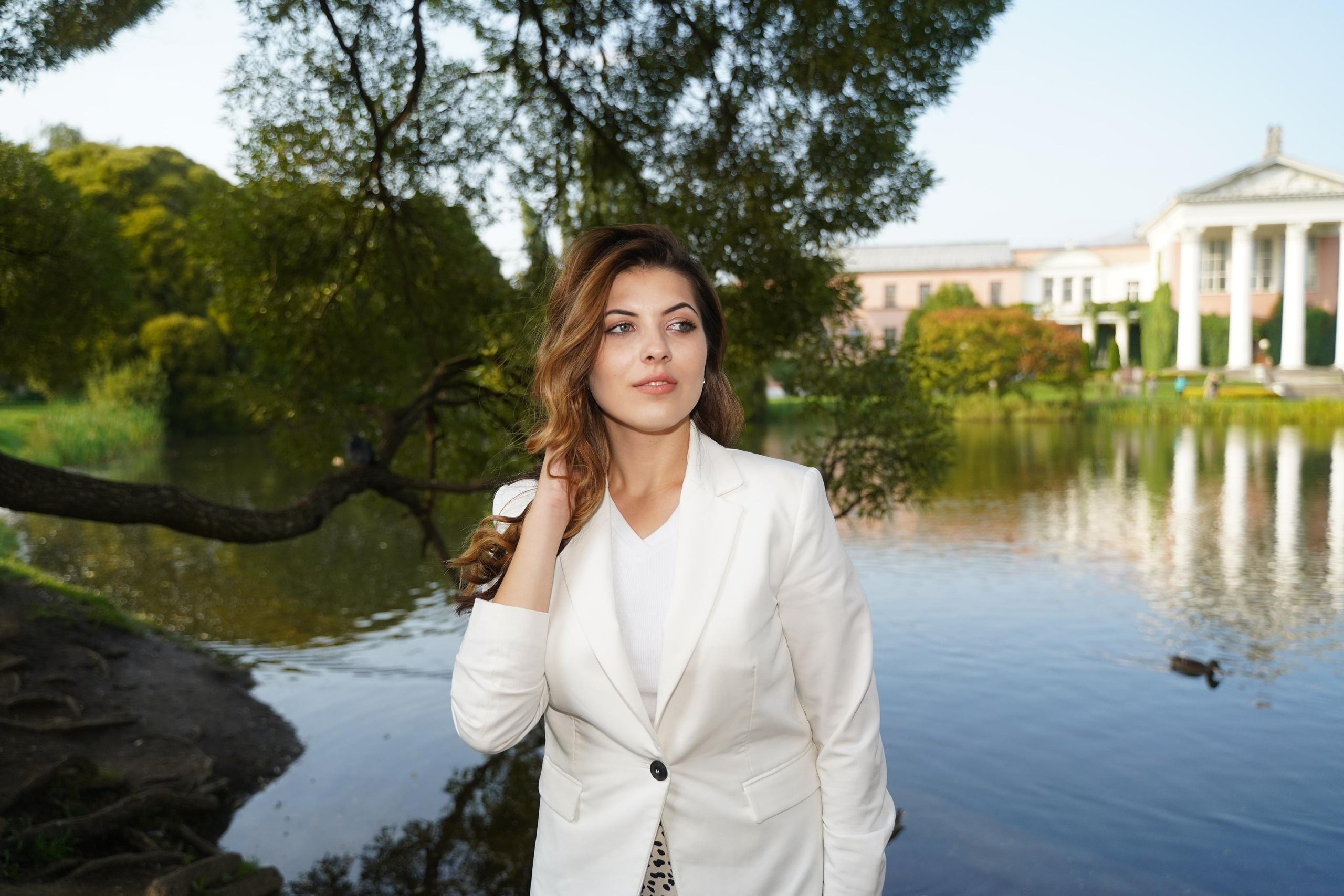 Анастасия (женщина в райском саду). Ульяна Палама: Мир через призму фотокамеры