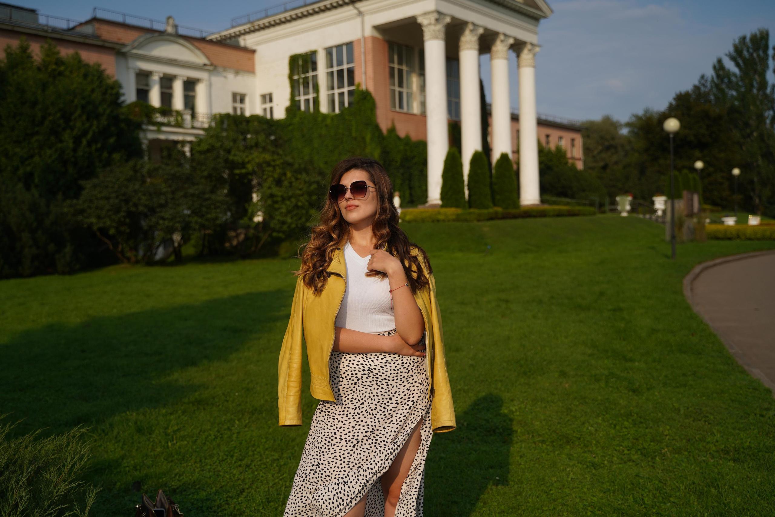 Анастасия (женщина в райском саду). Ульяна Палама: Мир через призму фотокамеры